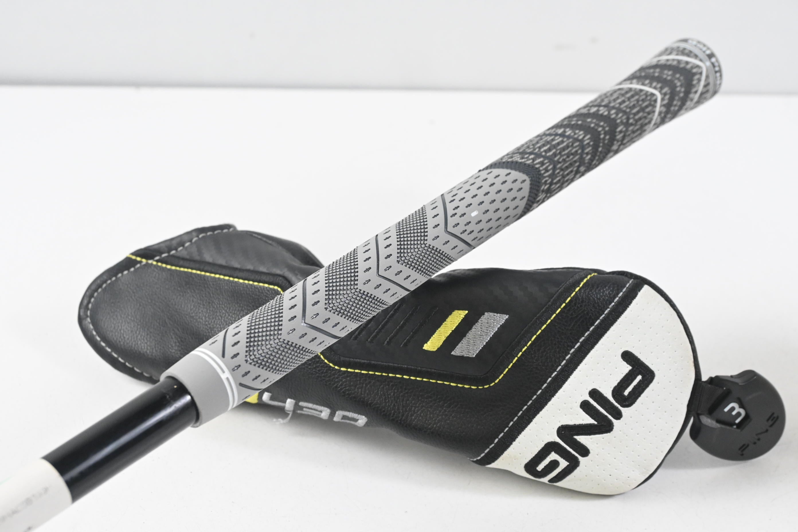 Ping G430 #3 Hybrid / 19 Degree / Regular Flex Ping Alta CB Black 70 Shaft