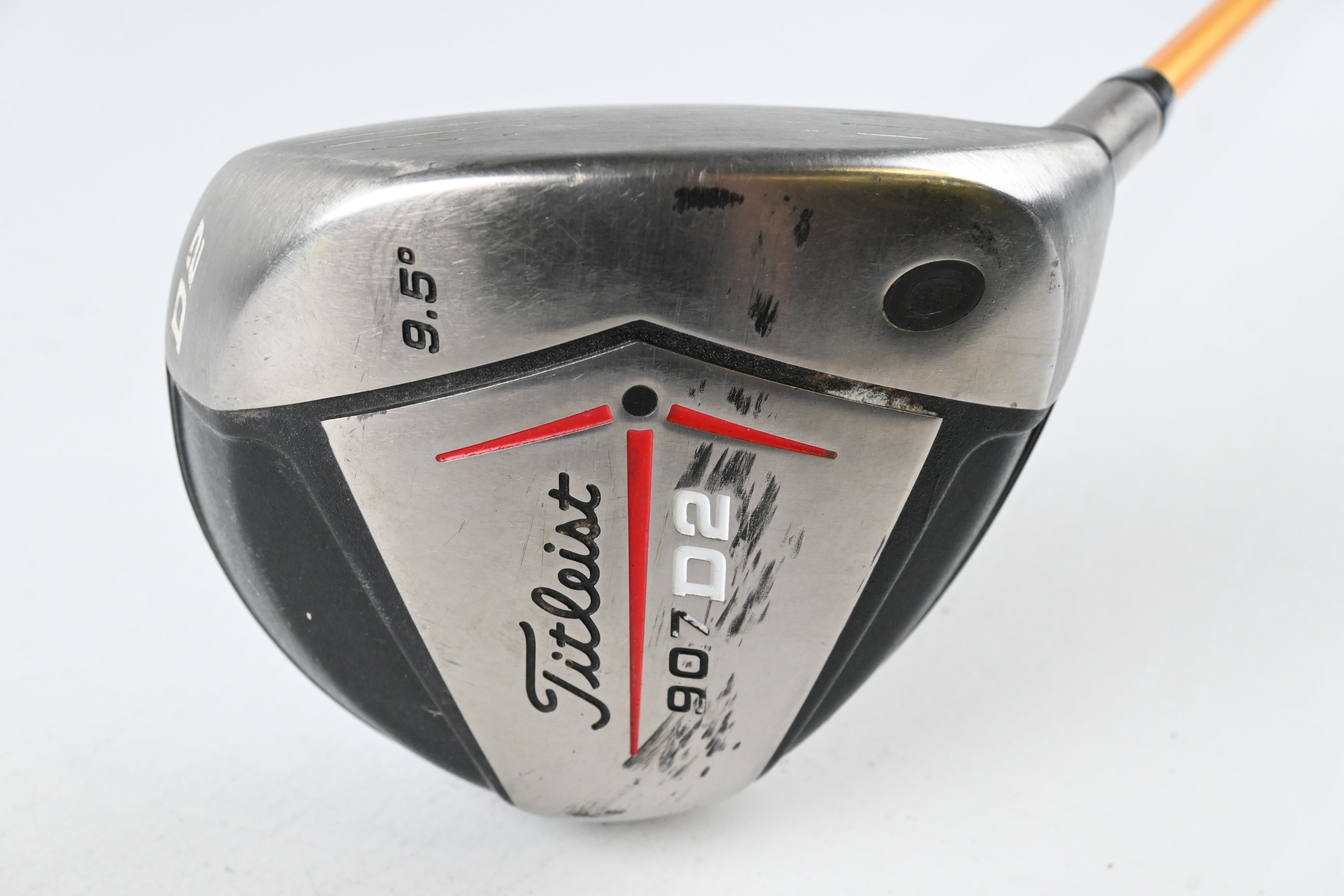 Titleist 907 D2 Driver / 9.5 Degree / Stiff Flex UST Mamiya Proforce V2 76 Shaft