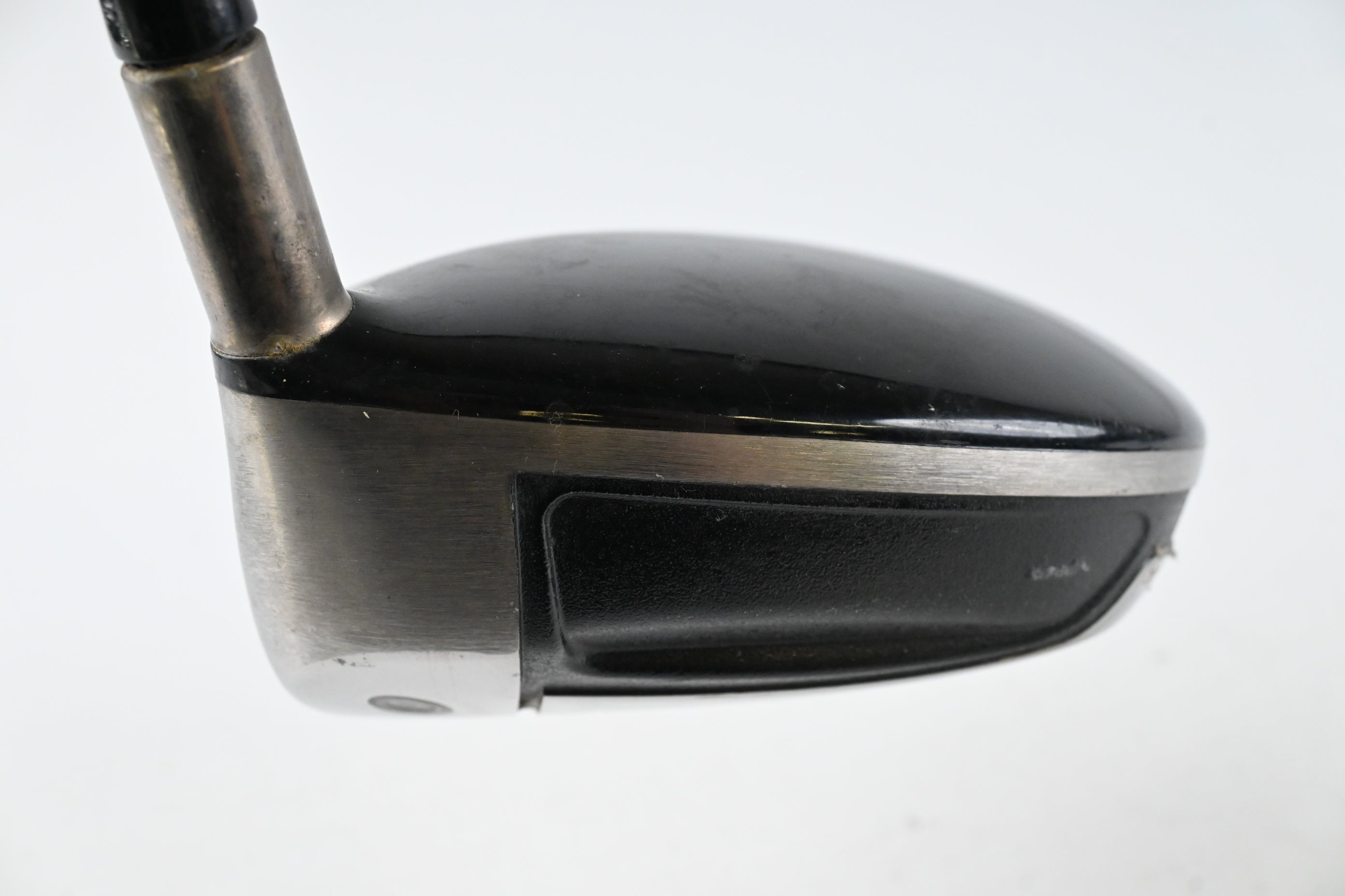 Titleist 907 D2 Driver / 9.5 Degree / Stiff Flex UST Mamiya Proforce V2 76 Shaft