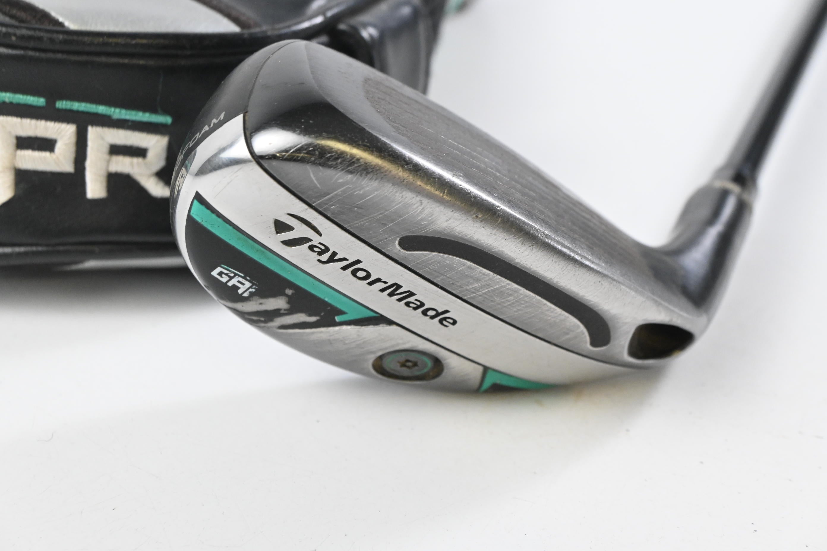 Taylormade GAPR Hi #3 Hybrid / 19 Degree / Stiff Flex KBS 80 Shaft
