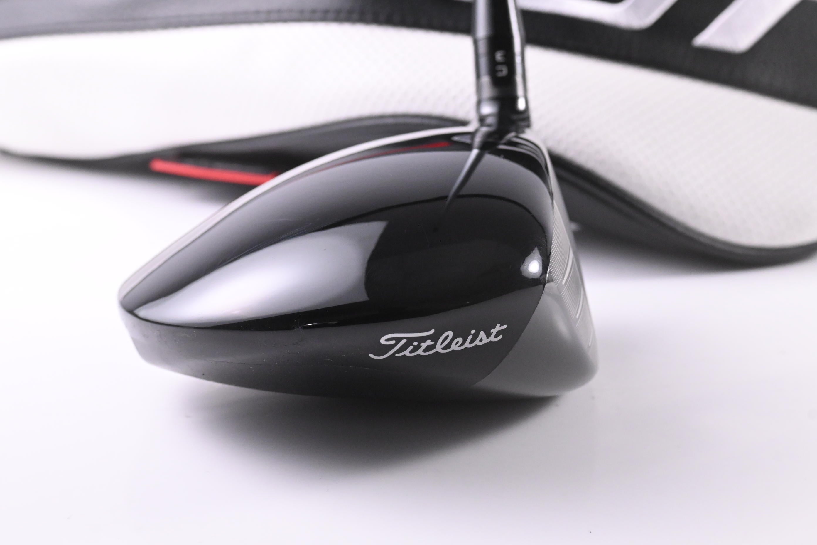 Titleist GT2 Driver / 11 Degree / Regular Flex Fujikura Air Speeder 40 Shaft
