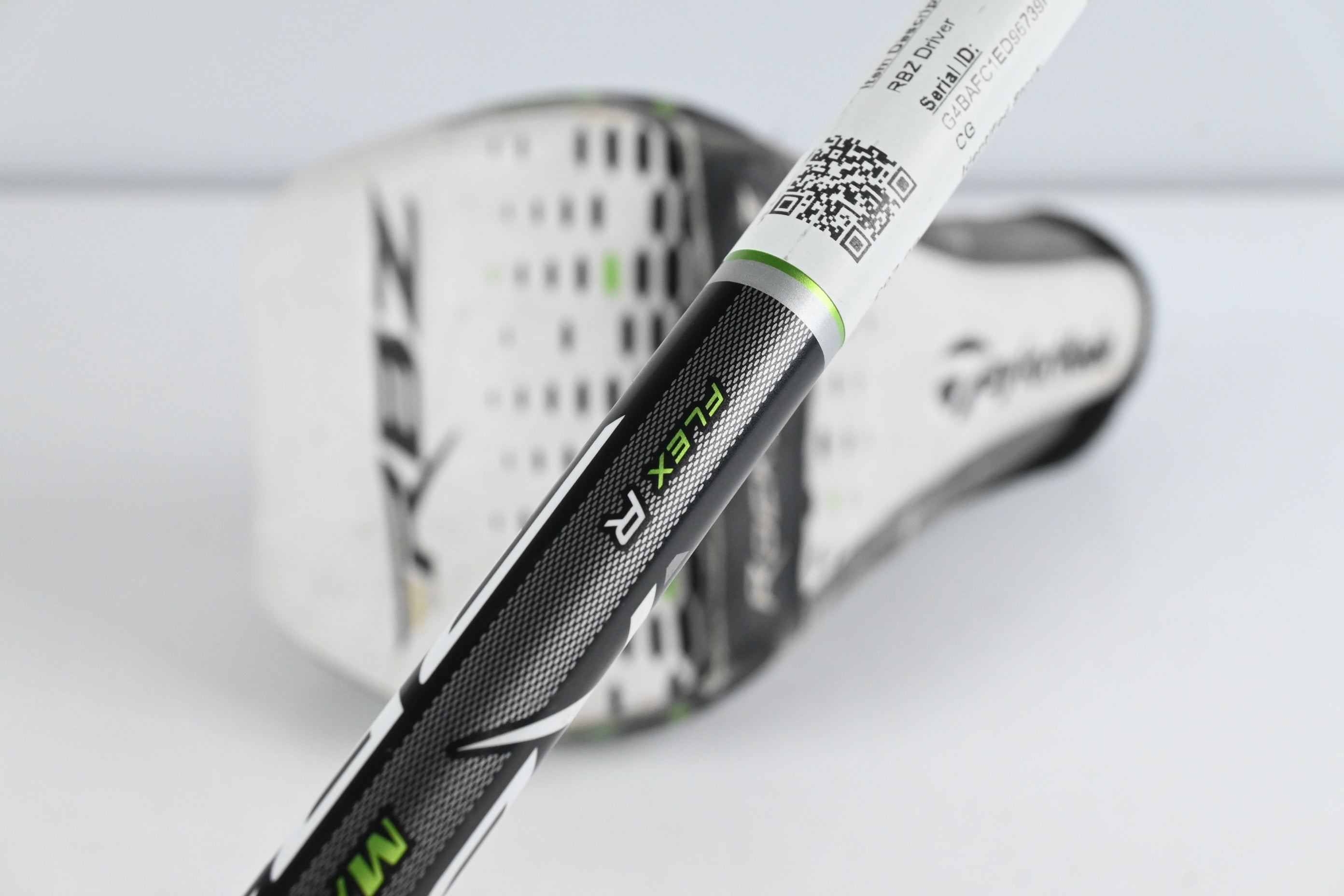 Taylormade RBZ Driver / 9.5 Degree / Regular Matrix Ozik Xcon-5 Shaft