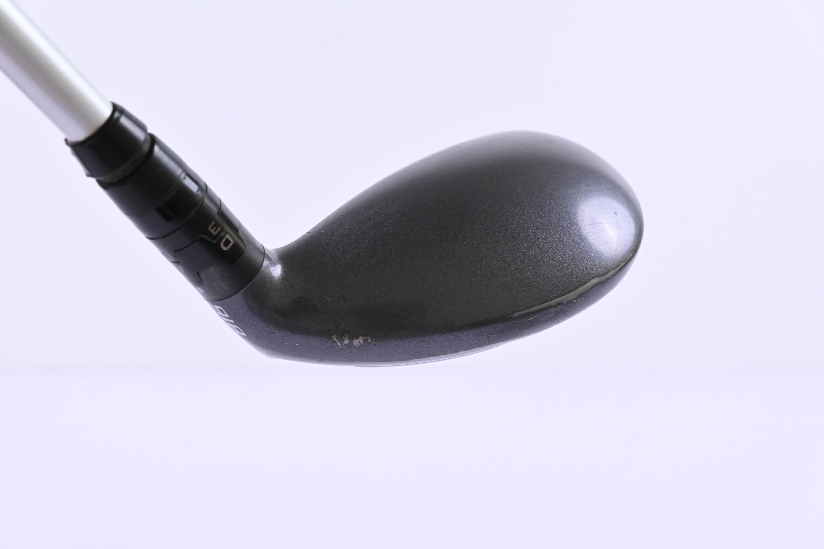 Titleist 816 H2 #3 Hybrid / 21 Degree / Stiff Flex Aldila Rogue Black 85 Shaft