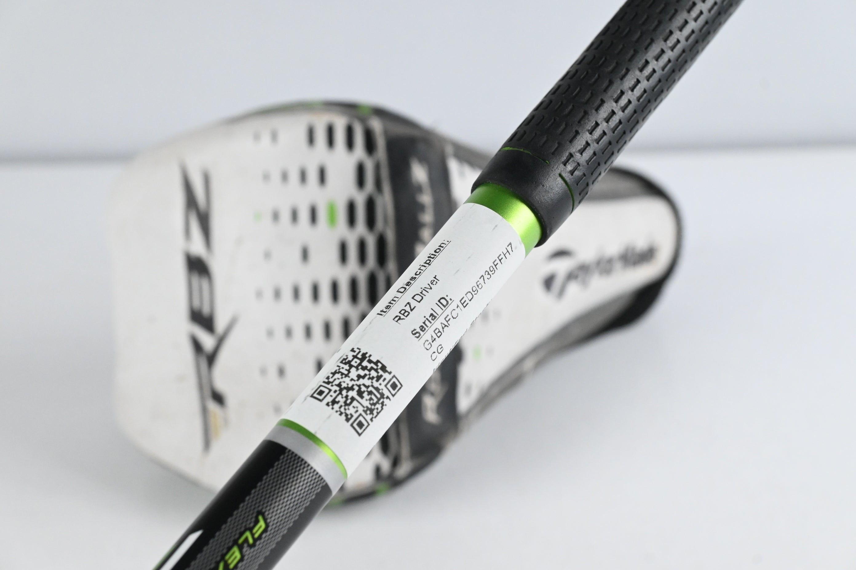 Taylormade RBZ Driver / 9.5 Degree / Regular Matrix Ozik Xcon-5 Shaft