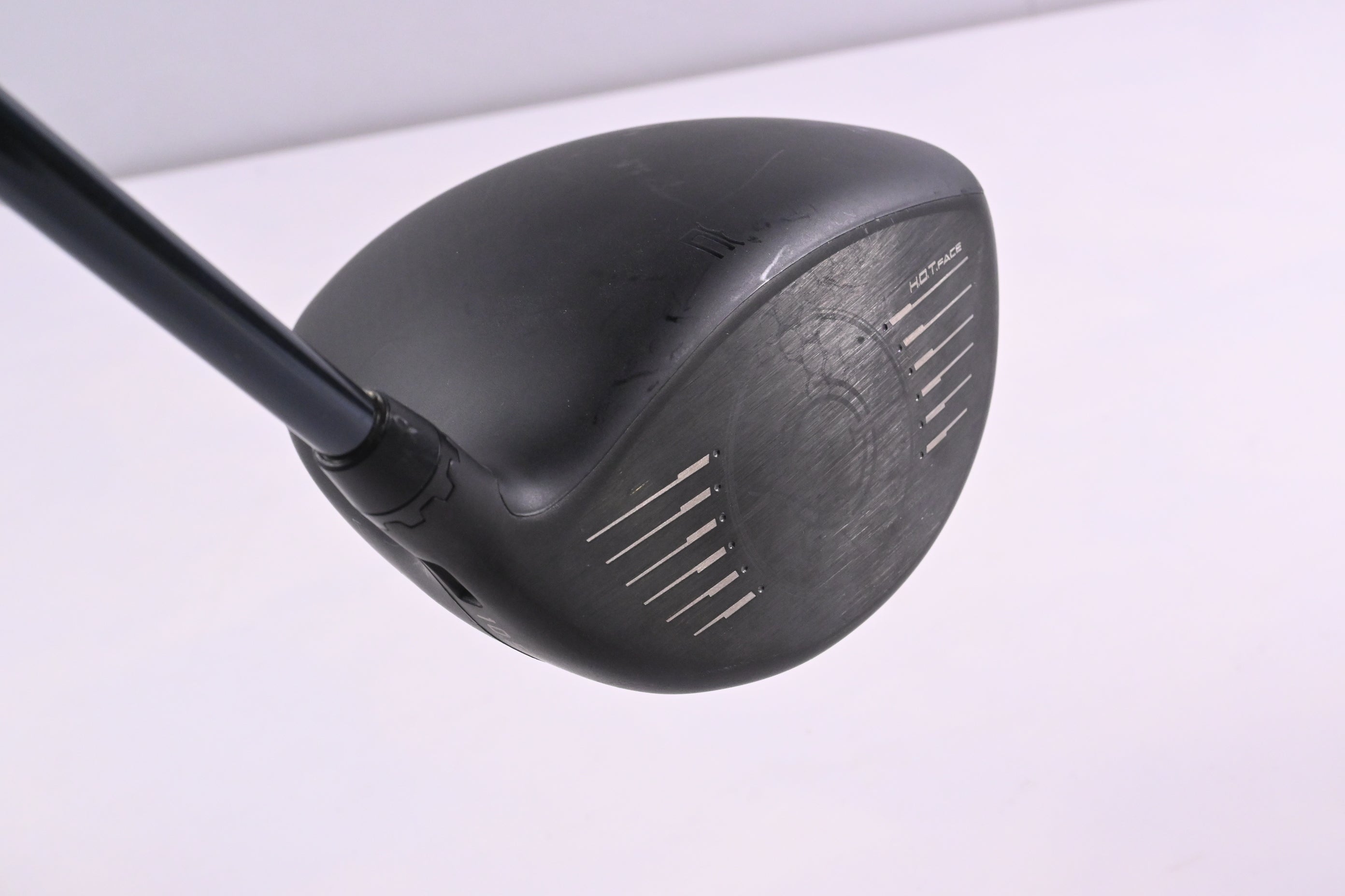 Left Hand Cobra Darkspeed LS Driver / 10.5 Degree / X-Flex UST Lin-Q M40X White