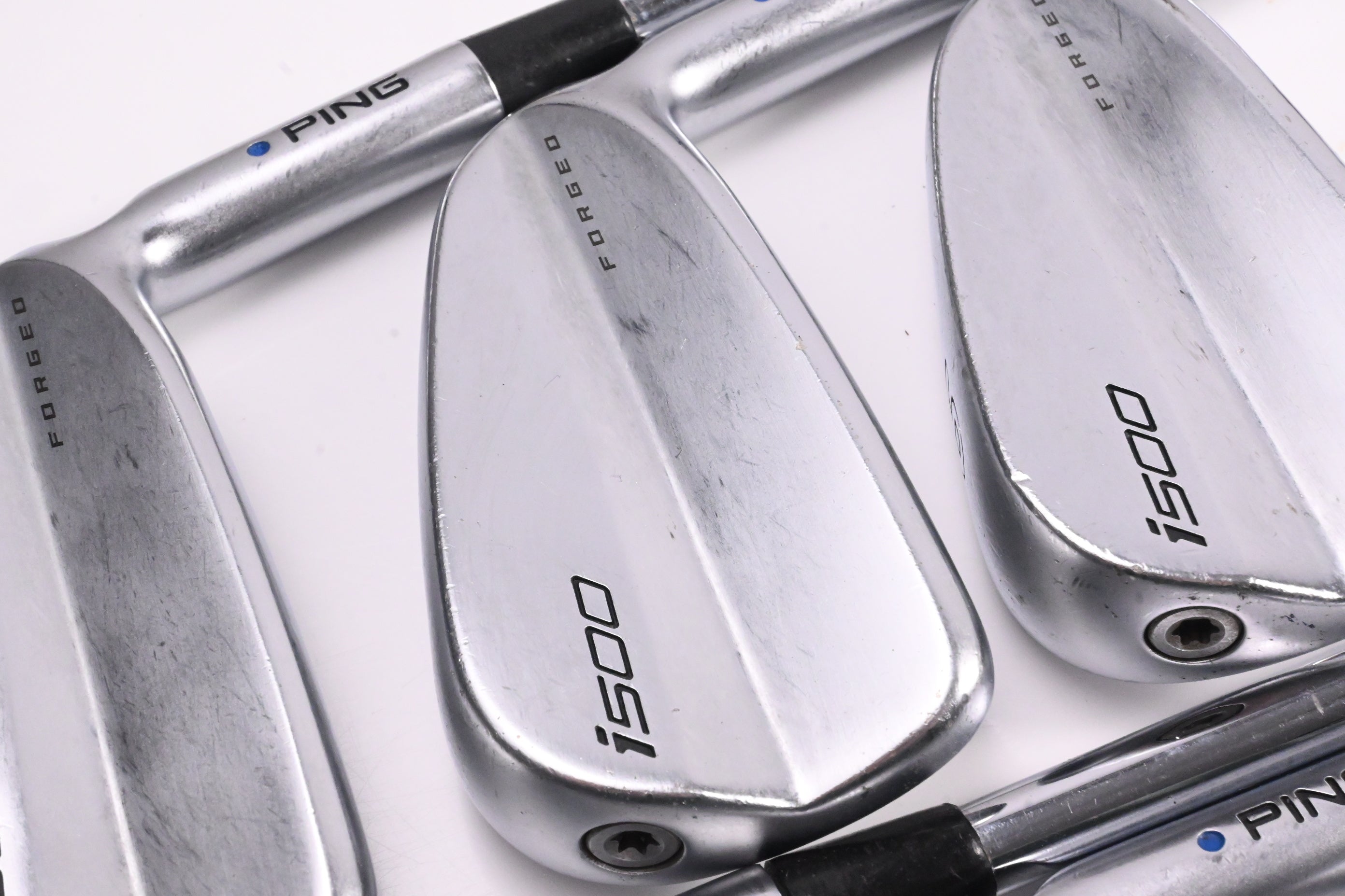 Ping i500 Irons / 4-PW / Blue Dot / Regular Flex Dynamic Gold 105 R300 Shafts