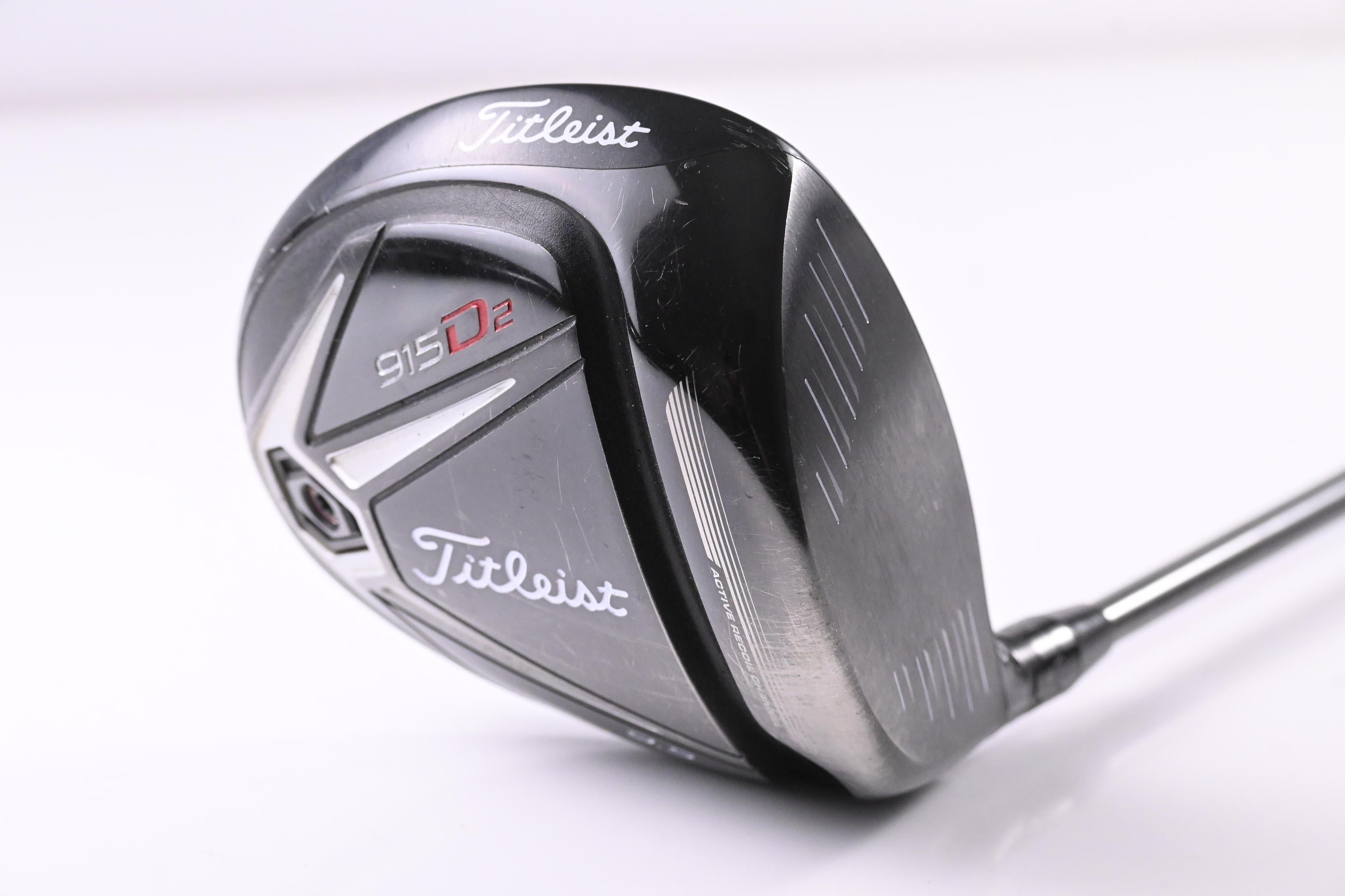 Titleist 915 D2 Driver / 9.5 Degree / Regular Flex Diamana M+50 Shaft