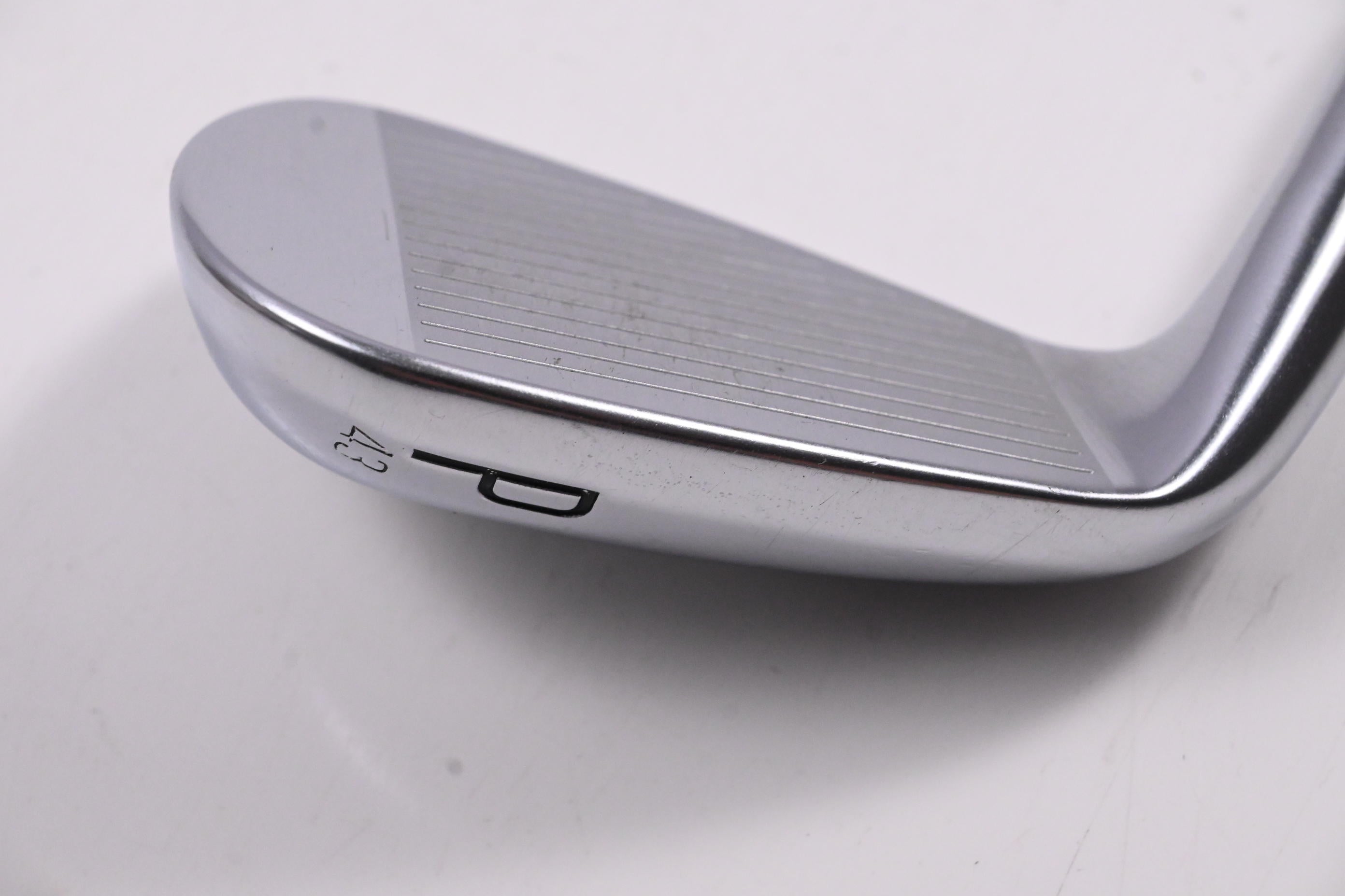 Titleist T200 2021 Pitching Wedge / 43 Degree / Regular Flex Elevate 95 Shaft
