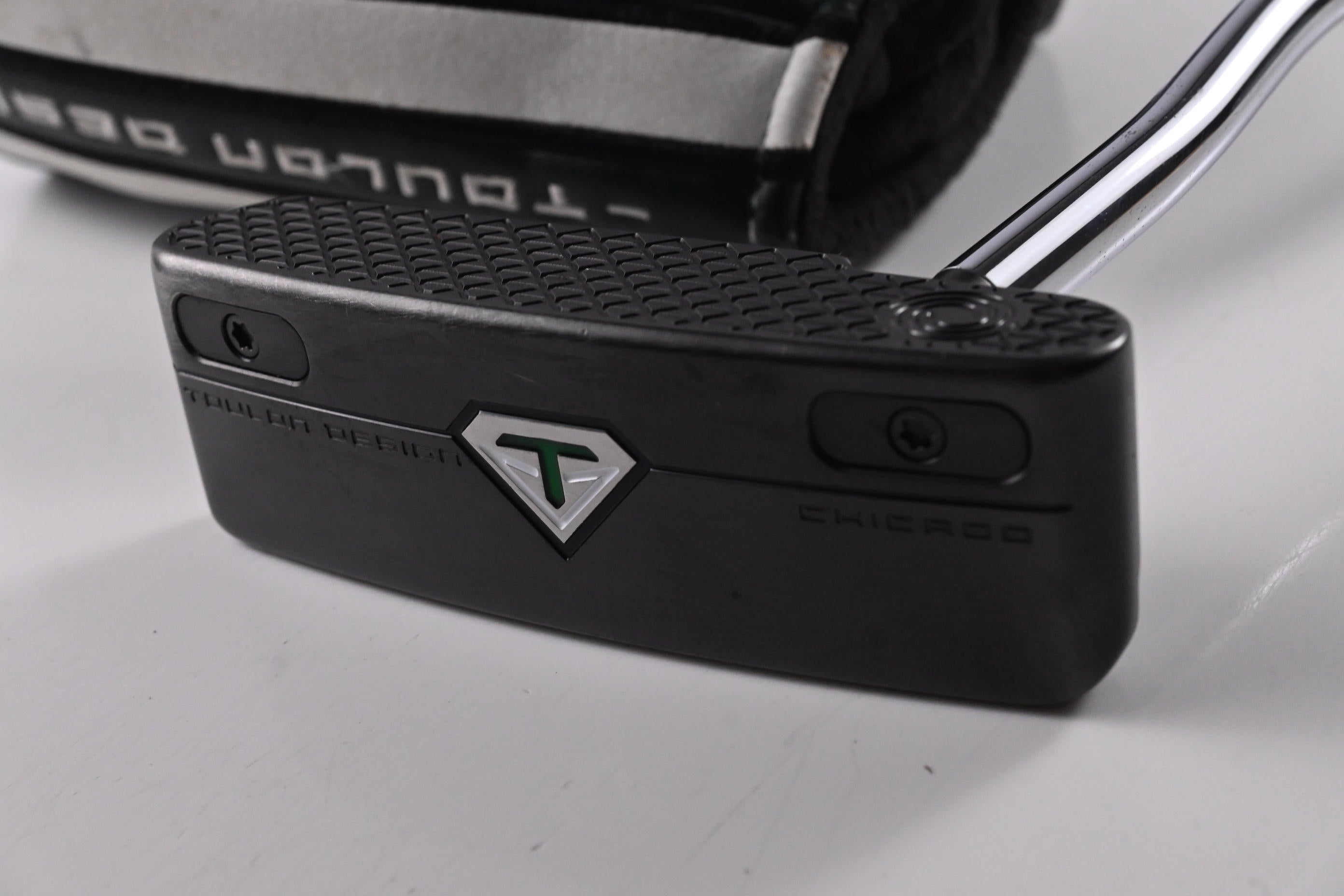 Odyssey Toulon 2022 Chicago Putter / 34 Inch