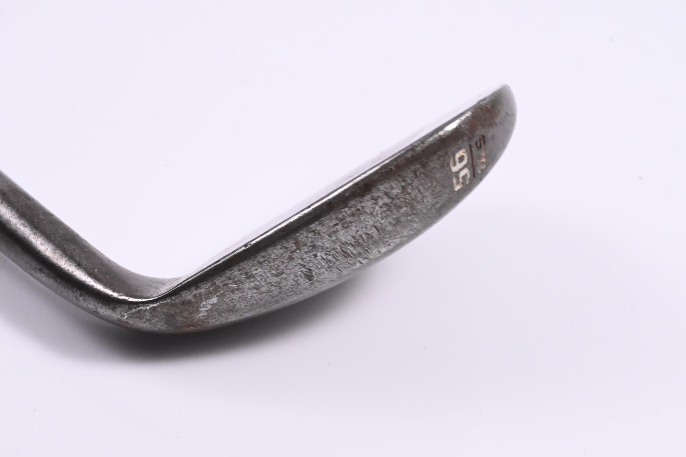 Left Hand Callaway Mack Daddy 2 Sand Wedge / 56 Degree / Wedge Flex Dynamic Gold