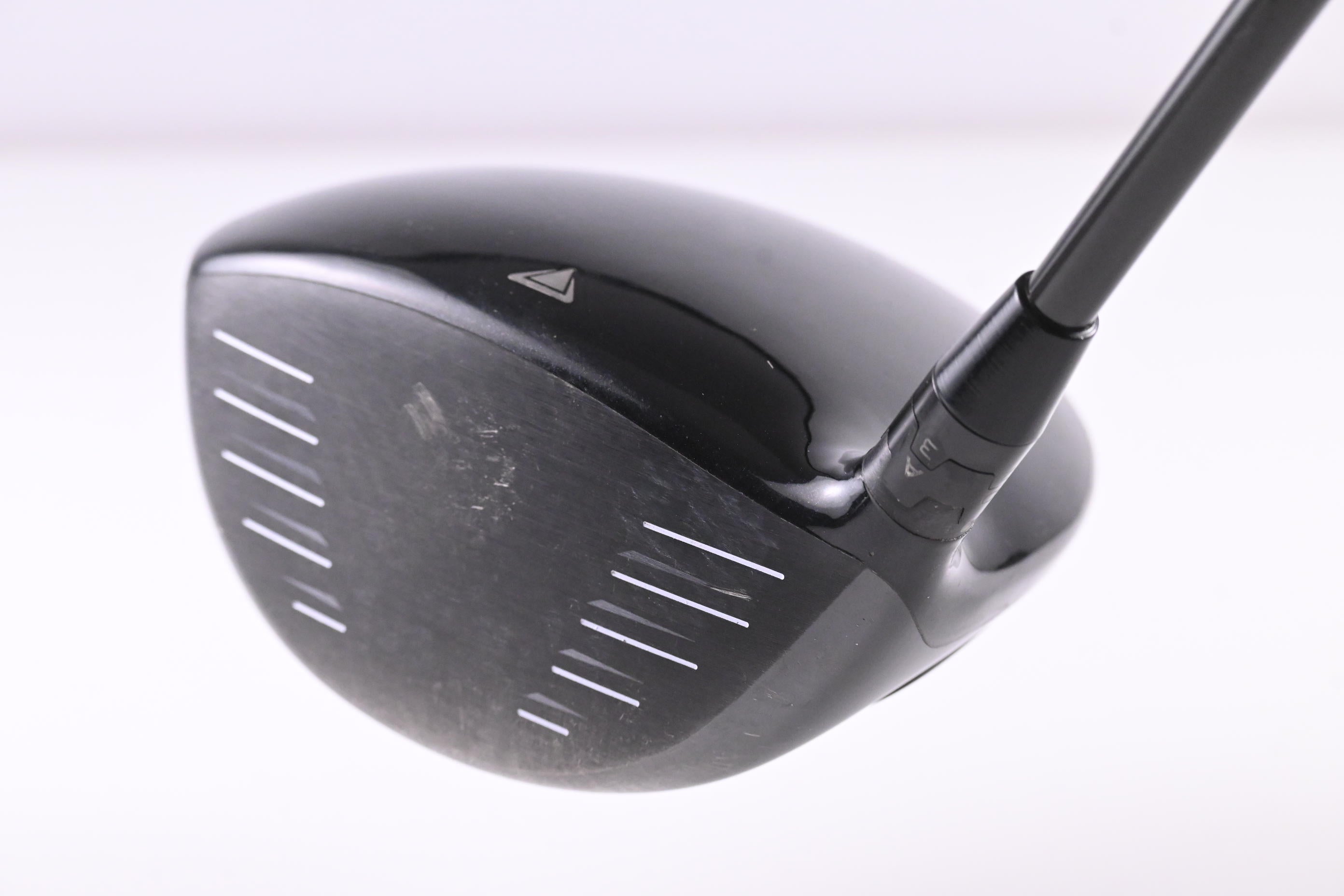 Titleist 915 D2 Driver / 9.5 Degree / Regular Flex Diamana M+50 Shaft