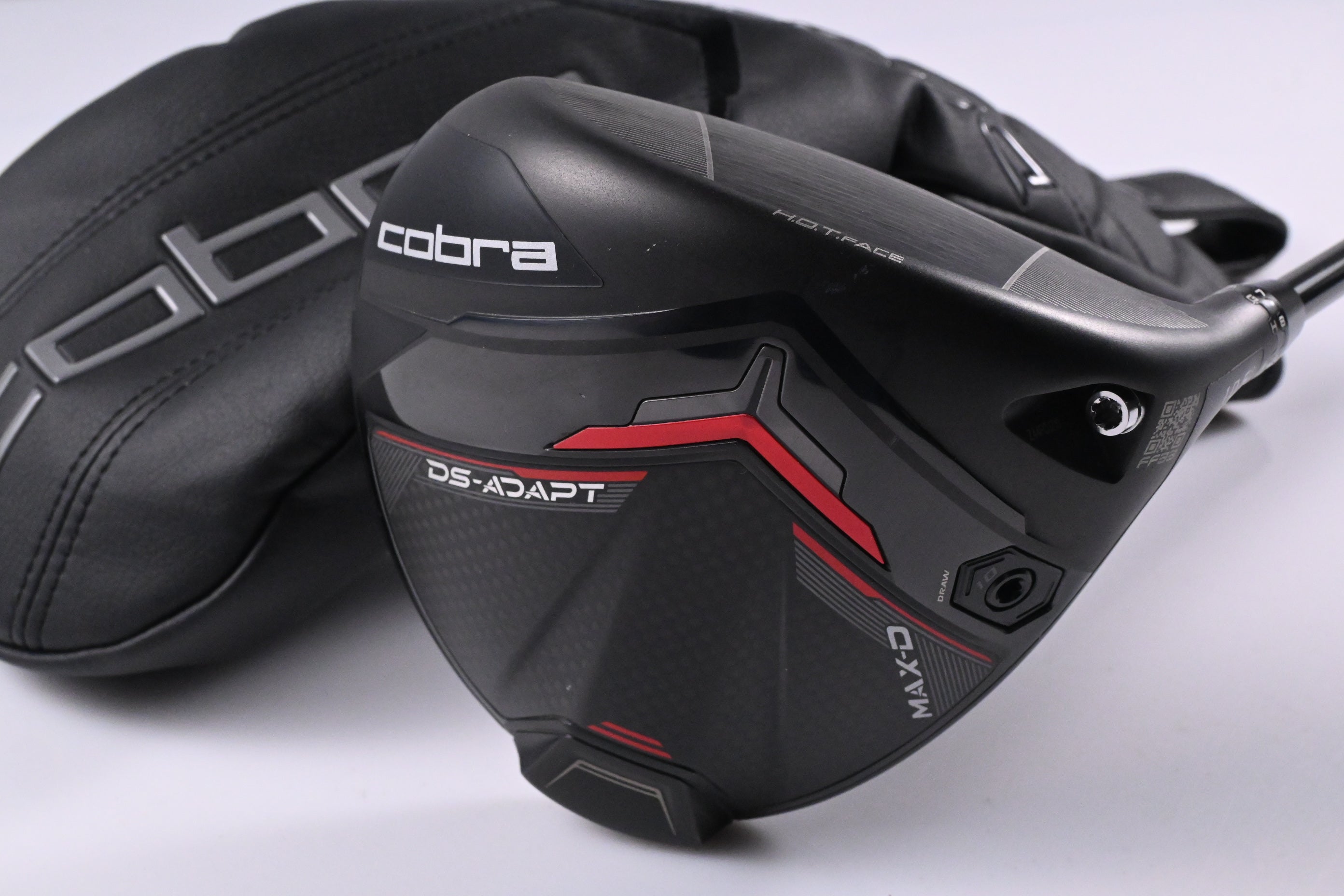Cobra DS-Adapt MAX-D Driver / 10.5 Degree / X-Flex Denali Black 60 Shaft