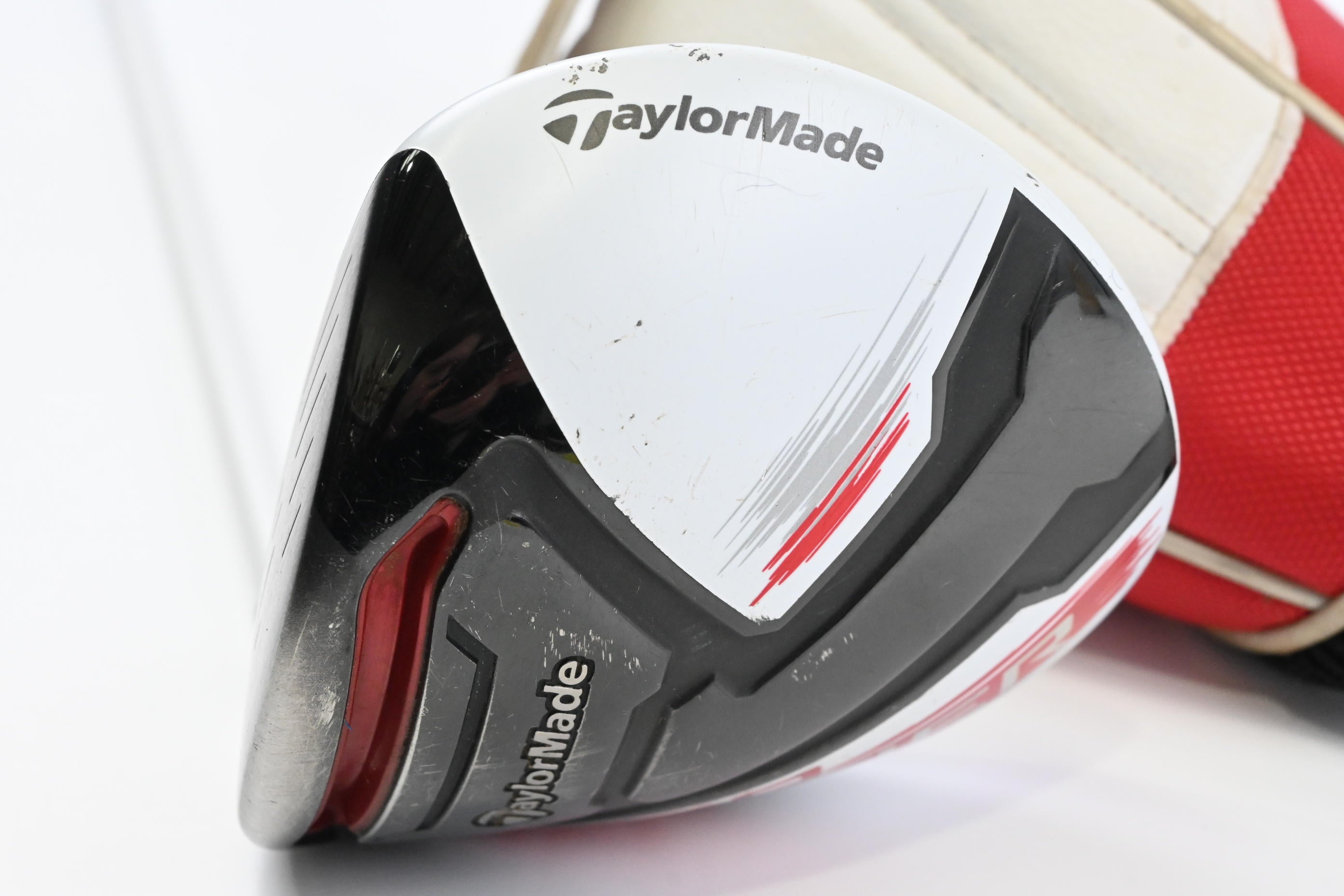 Left Hand Taylormade Aeroburner Driver / 10.5 Degree / Regular Flex Matrix Speed