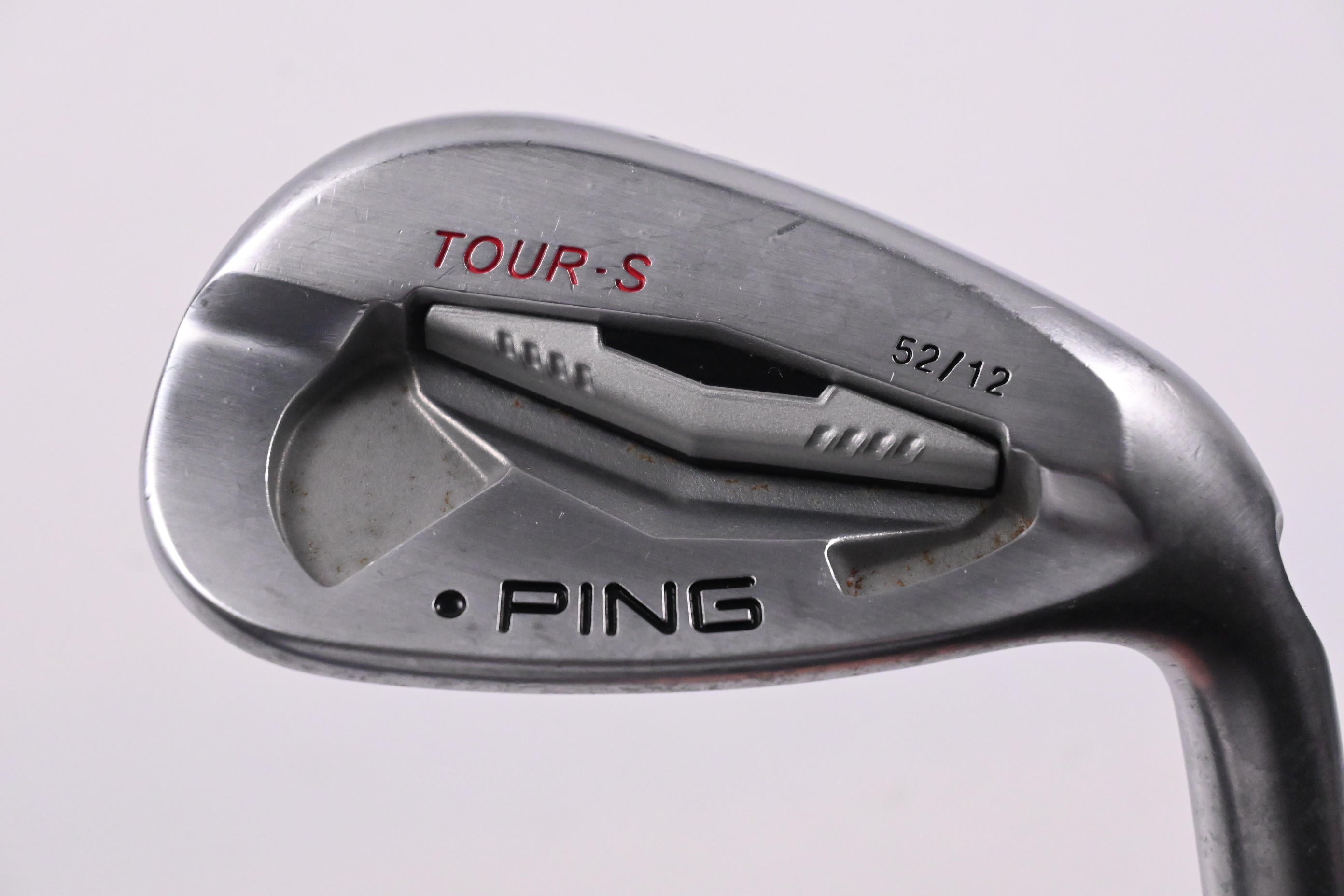 Ping Tour-S Gap Wedge / 52 Degree / Black Dot / Stiff Flex Dynamic Gold S300