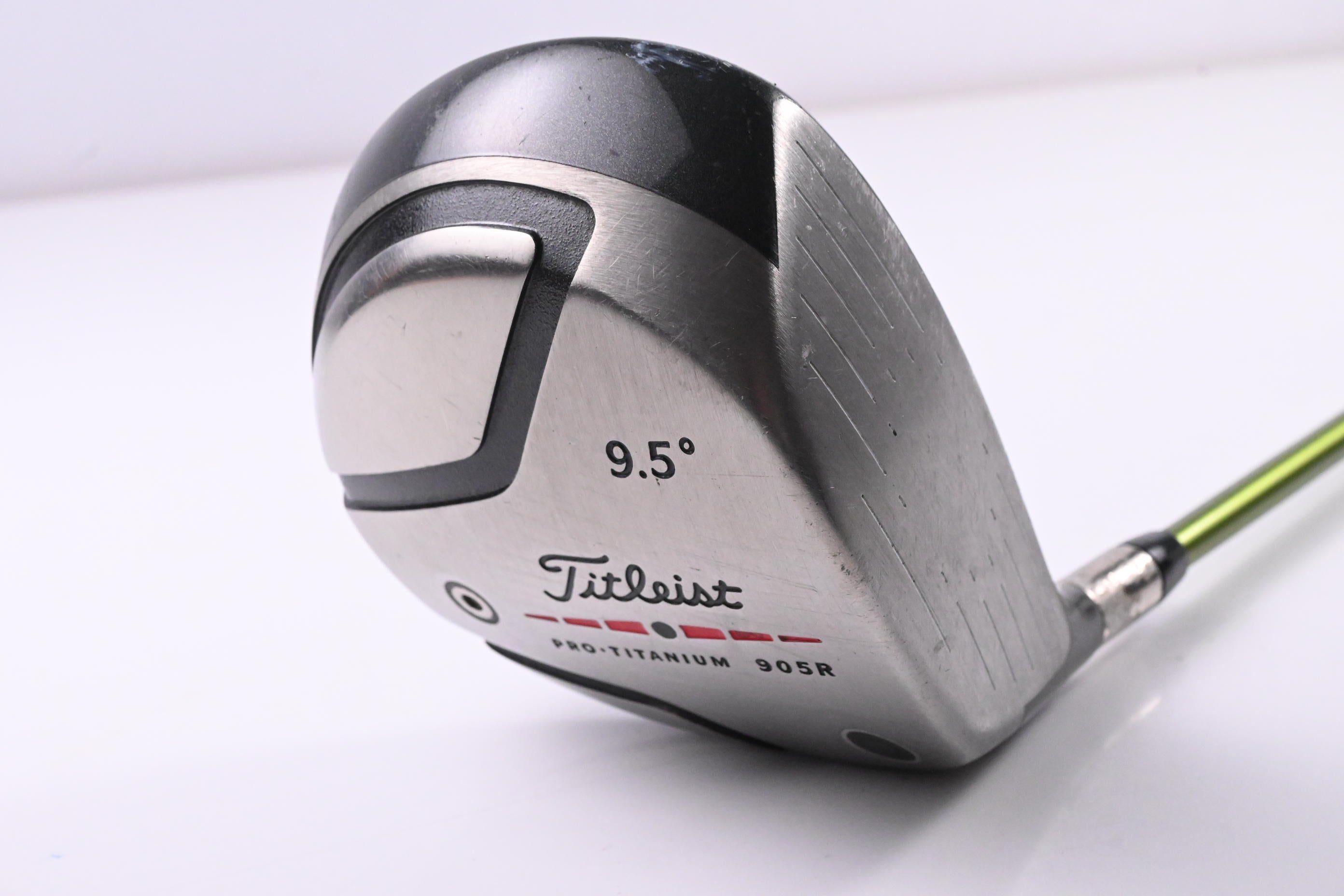 Titleist 905 R Driver / 9.5 Degree / Stiff Flex Aldila NV Green 65 Shaft