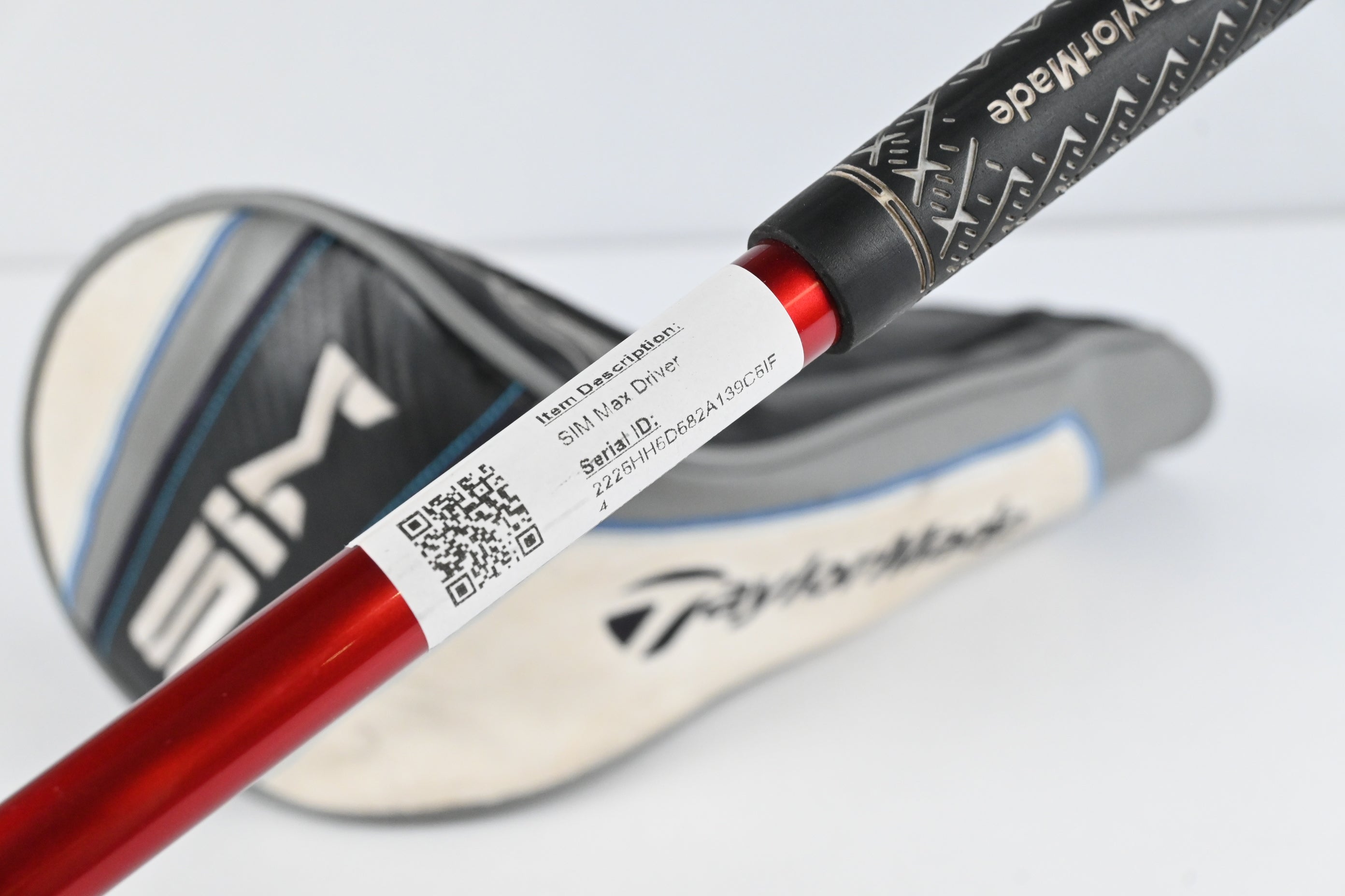 Taylormade SIM Max Driver / 10.5 Degree / Regular Flex Ventus Red 5 Shaft