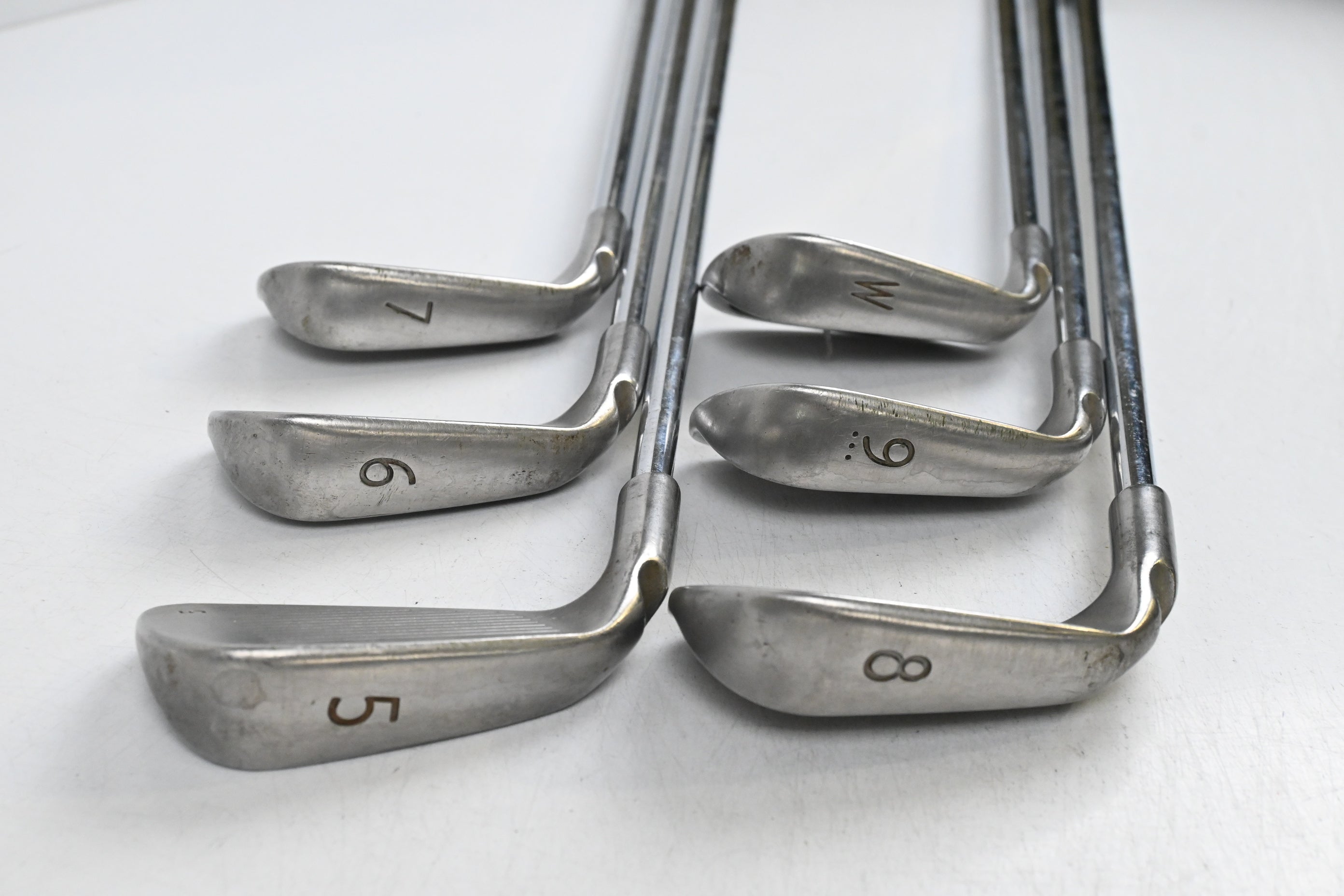 Ping i15 Irons / 5-PW / White Dot / Regular Flex Ping AWT Shafts