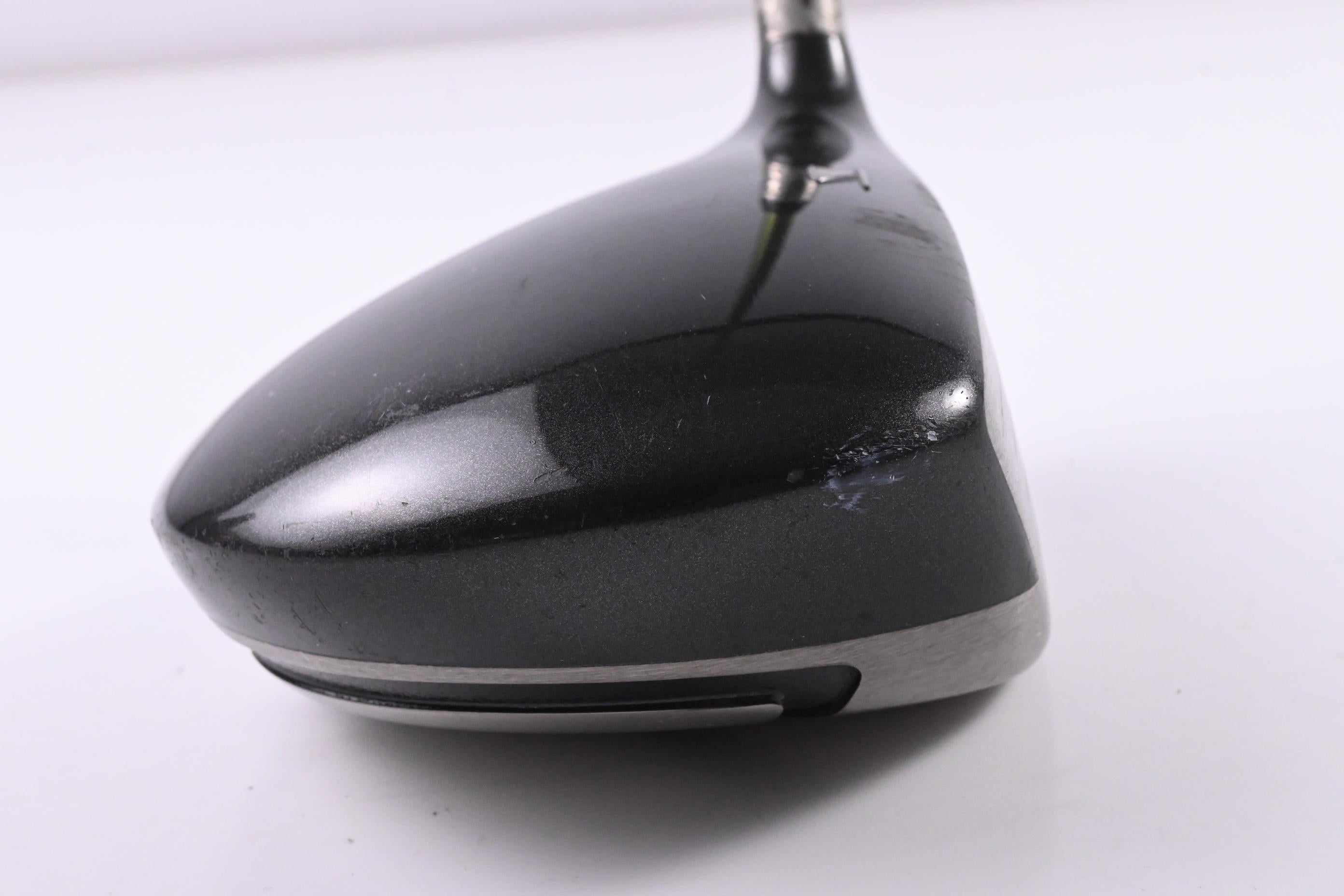 Titleist 905 R Driver / 9.5 Degree / Stiff Flex Aldila NV Green 65 Shaft