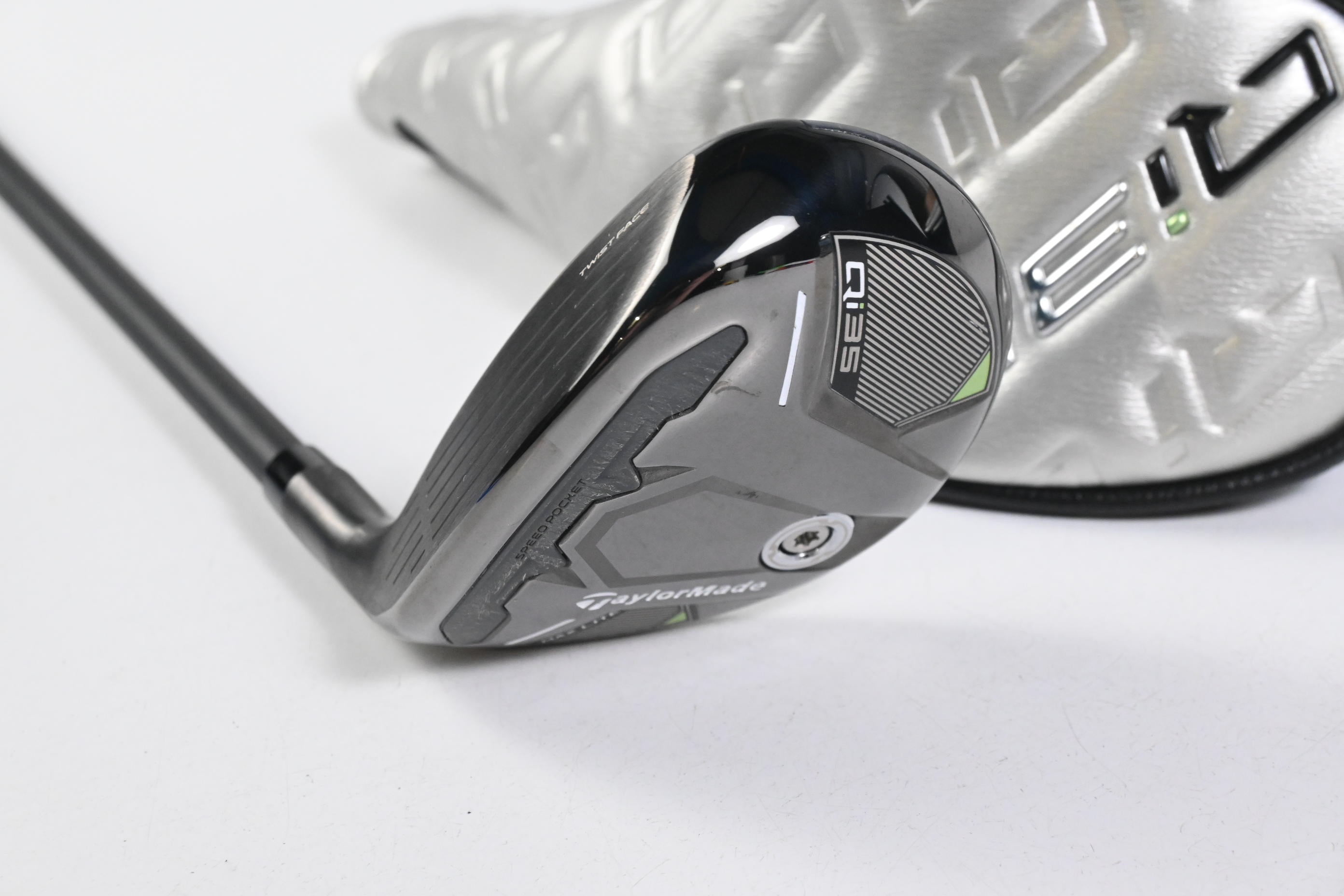 Left Hand Taylormade Qi35 Max Lite #4 Hybrid / 23 Degree / Regular Flex Vanquish