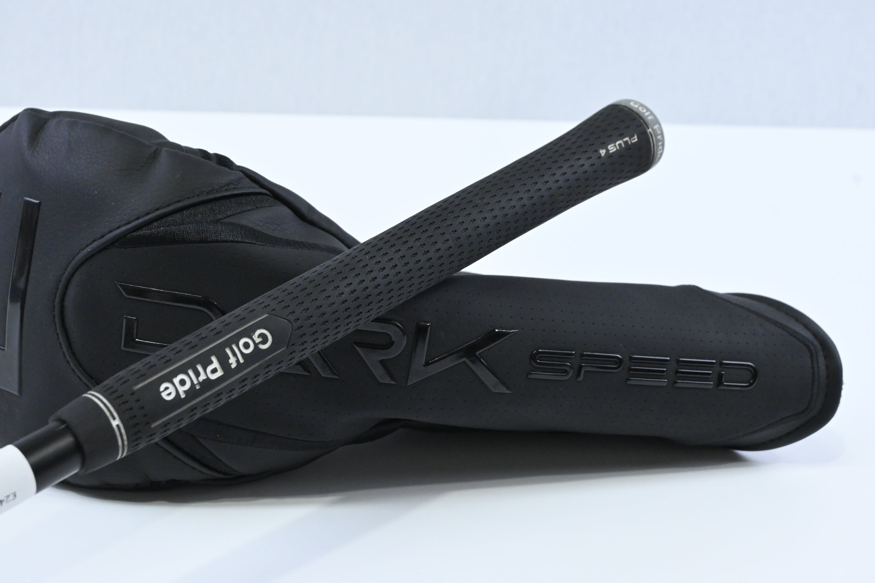 Cobra Darkspeed X Driver / 10.5 Degree / Stiff Flex HZRDUS Blackout 60 Shaft