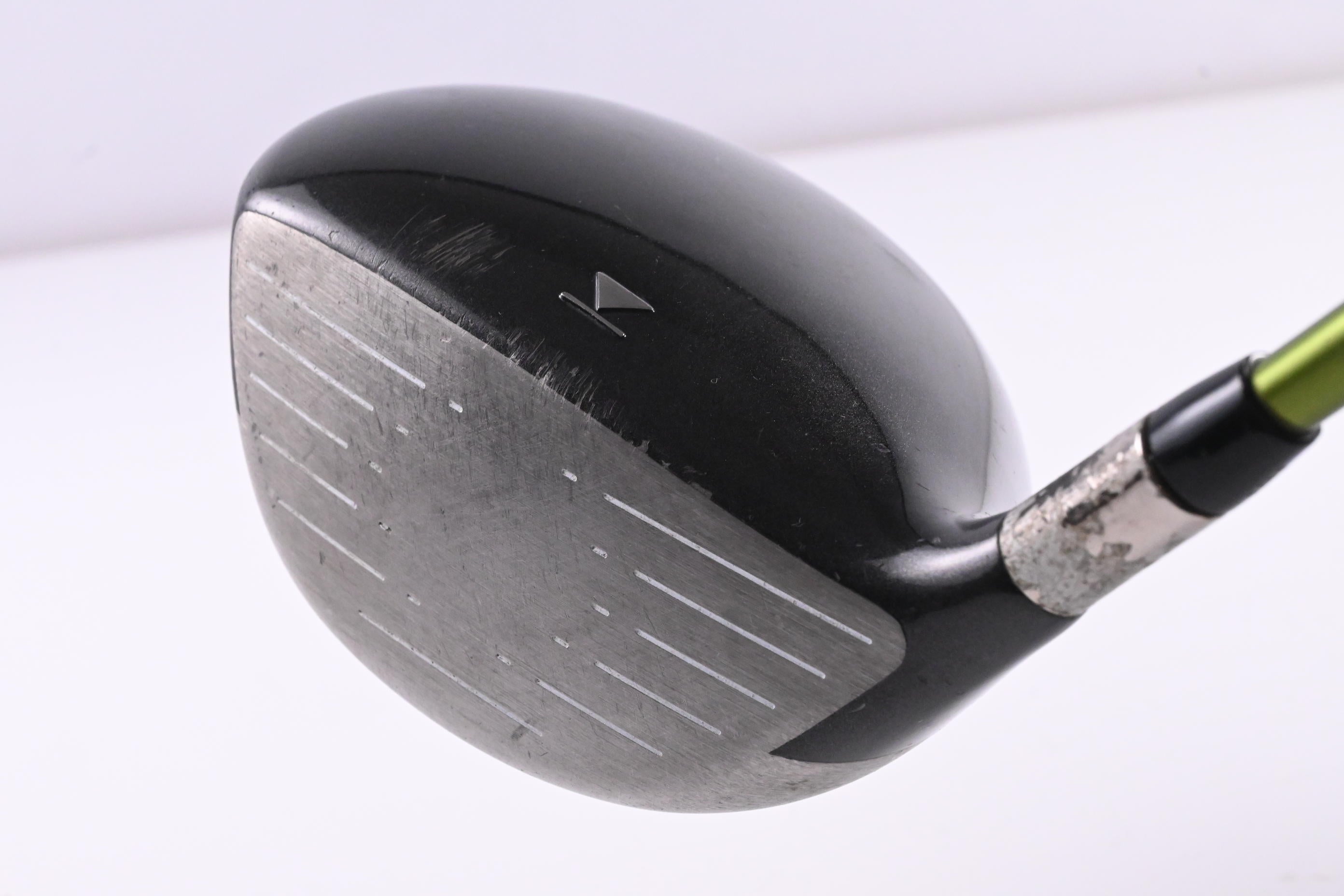Titleist 905 R Driver / 9.5 Degree / Stiff Flex Aldila NV Green 65 Shaft