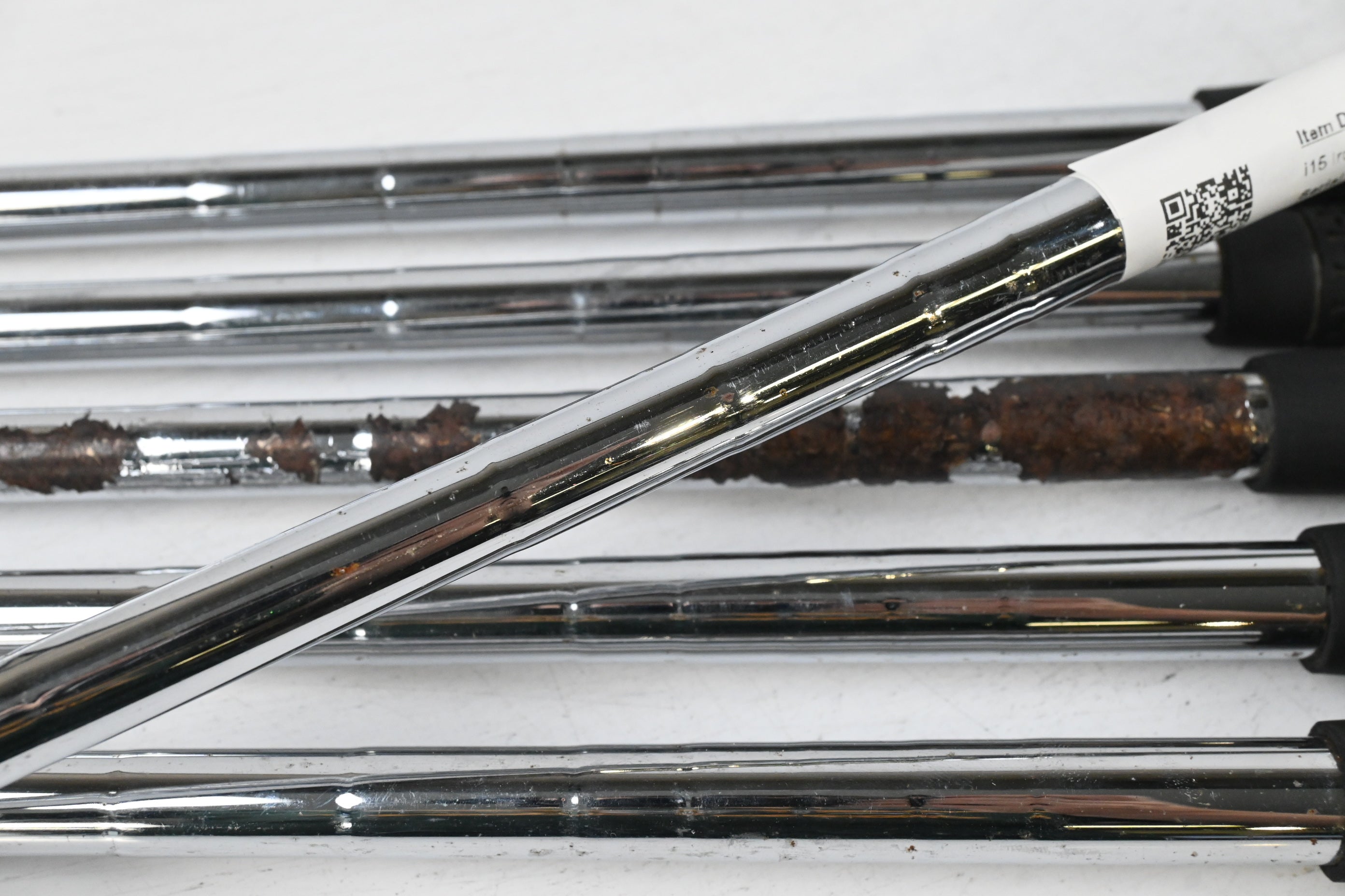 Ping i15 Irons / 5-PW / White Dot / Regular Flex Ping AWT Shafts