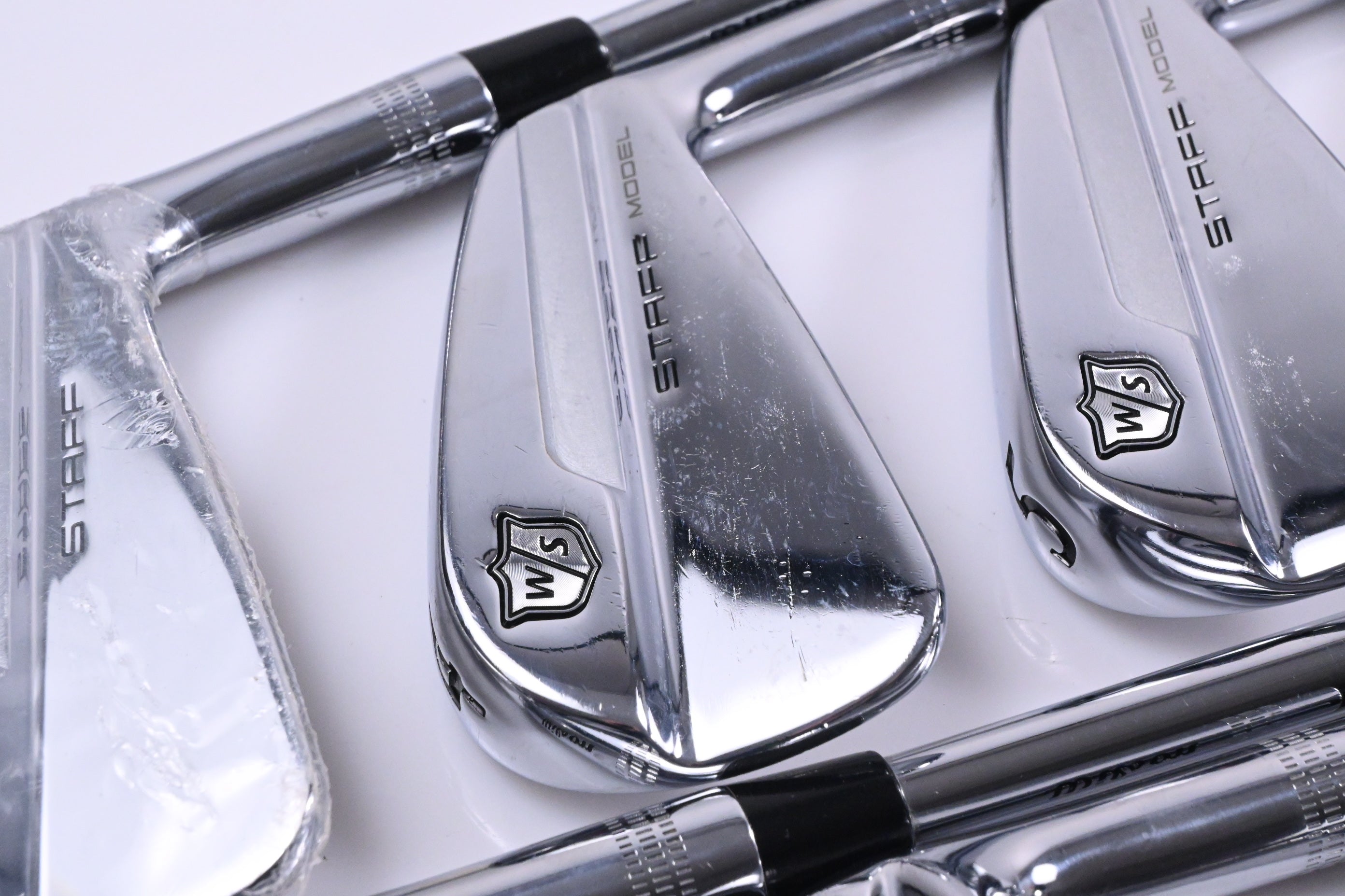 Wilson Staff Model Blade 2019 Irons / 3-PW / X-Flex Dynamic Gold X100 Shafts