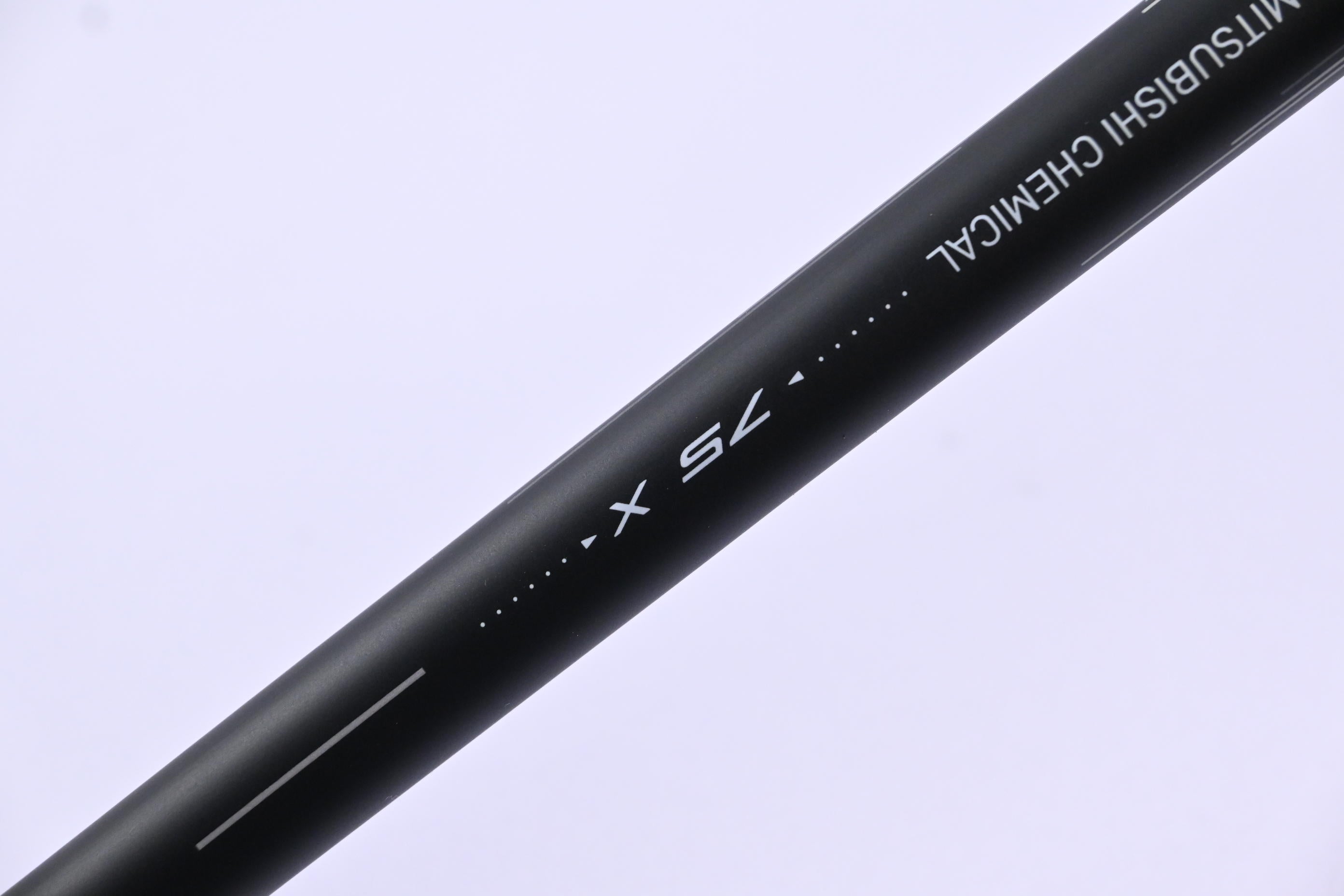 Taylormade Qi4D #5 Wood / 18 Degree / X-Flex REAX 75 Shaft