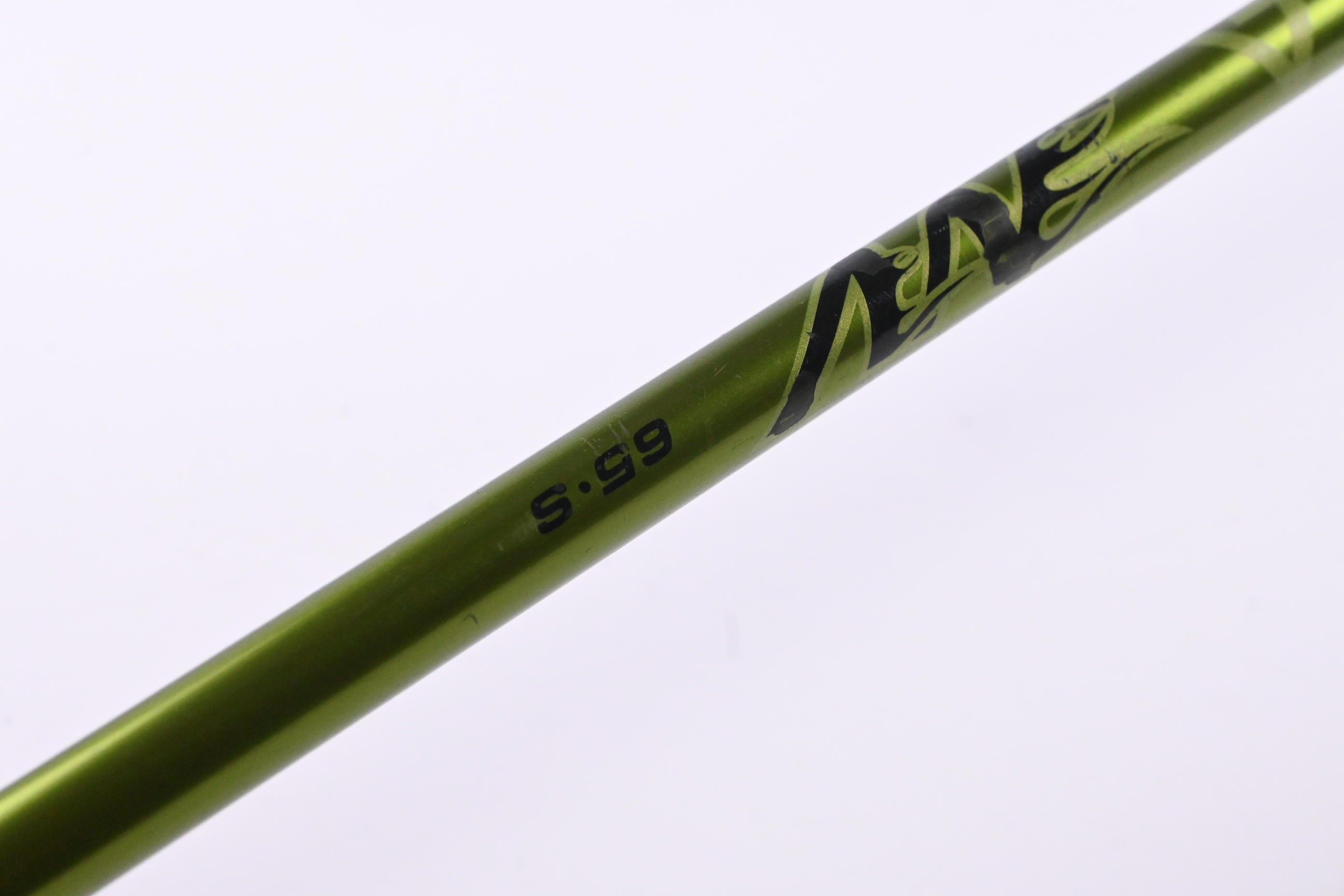 Titleist 905 R Driver / 9.5 Degree / Stiff Flex Aldila NV Green 65 Shaft