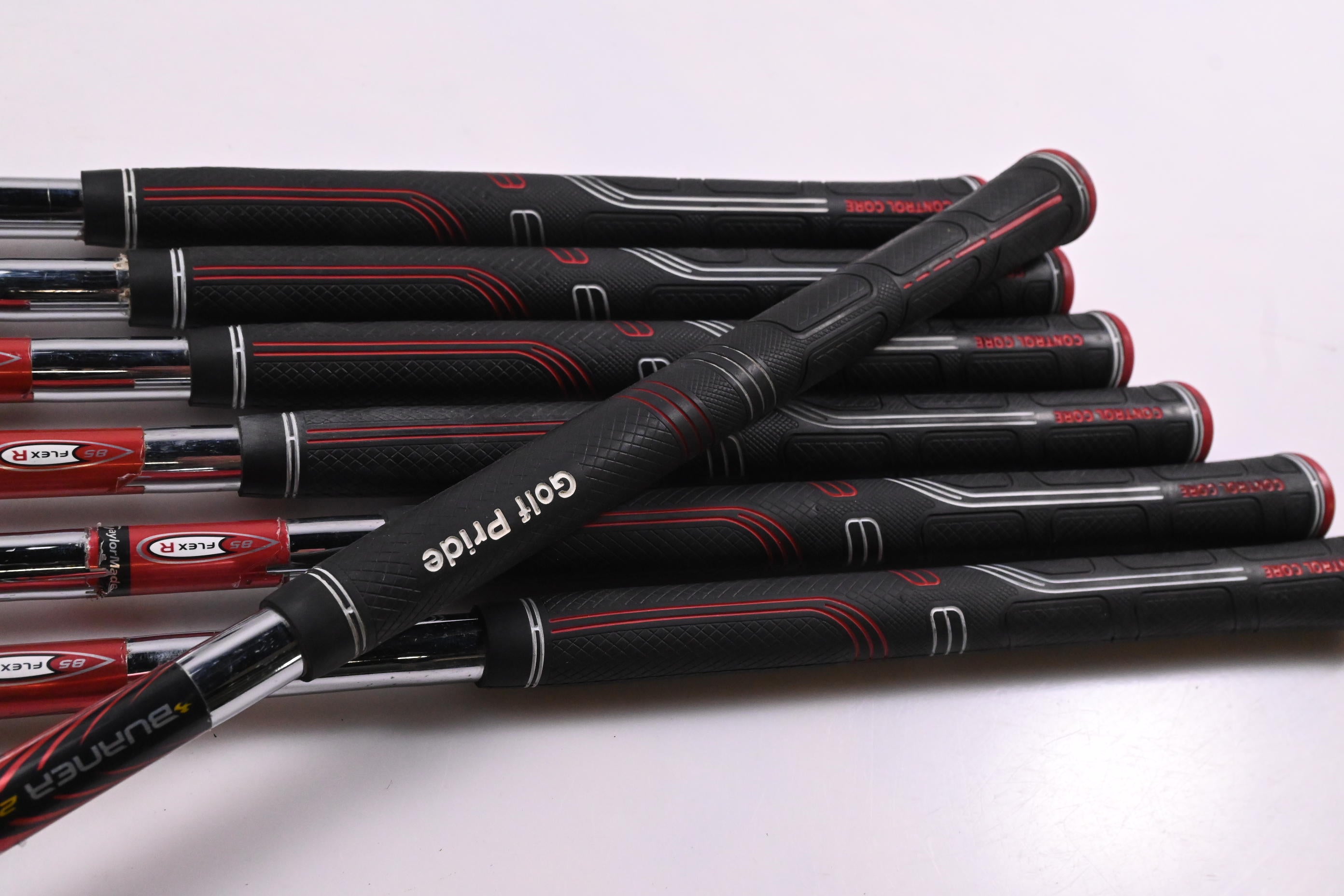 Taylormade Burner 2.0 Irons / 4-PW / Regular Flex Taylormade 85 Shafts