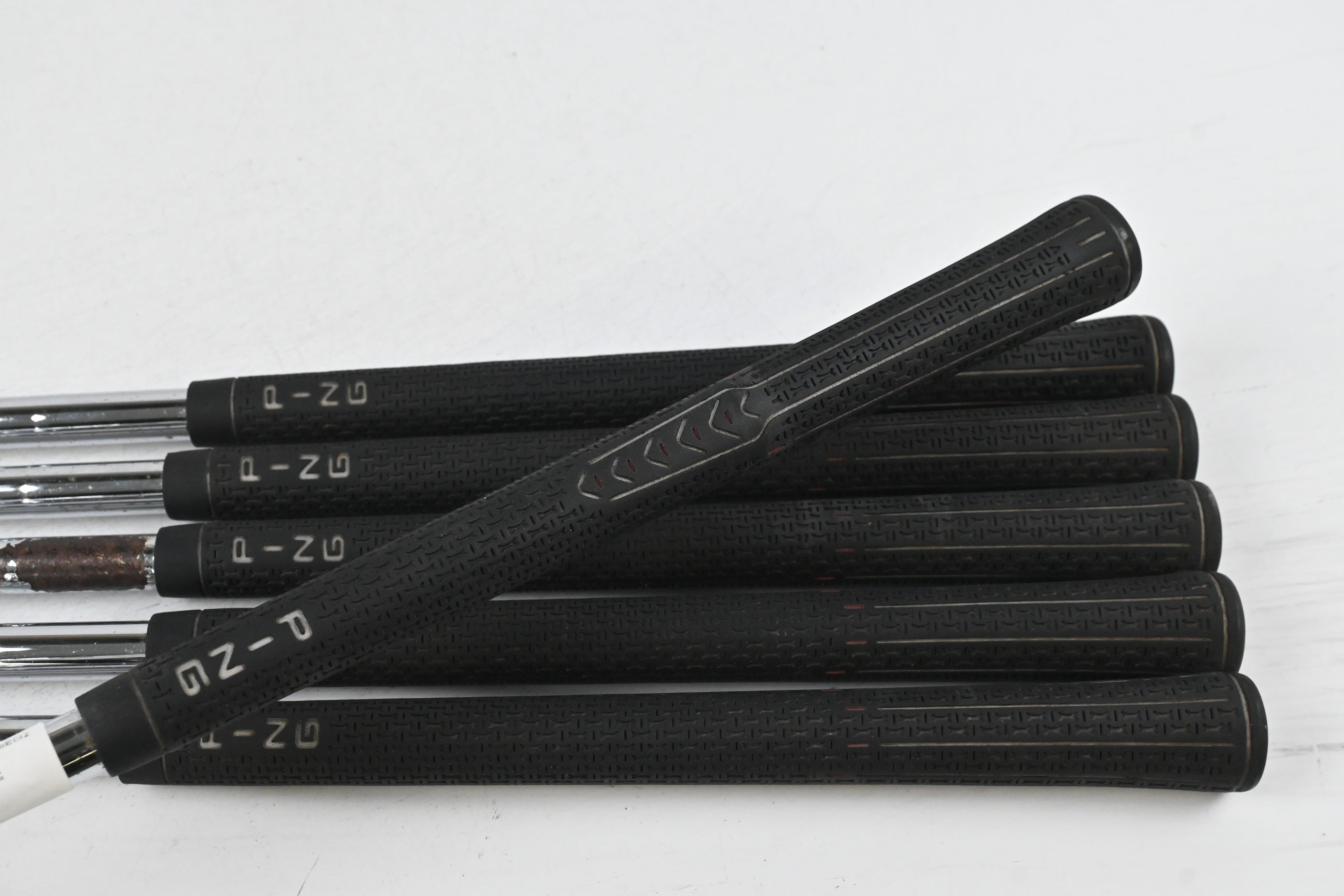 Ping i15 Irons / 5-PW / White Dot / Regular Flex Ping AWT Shafts