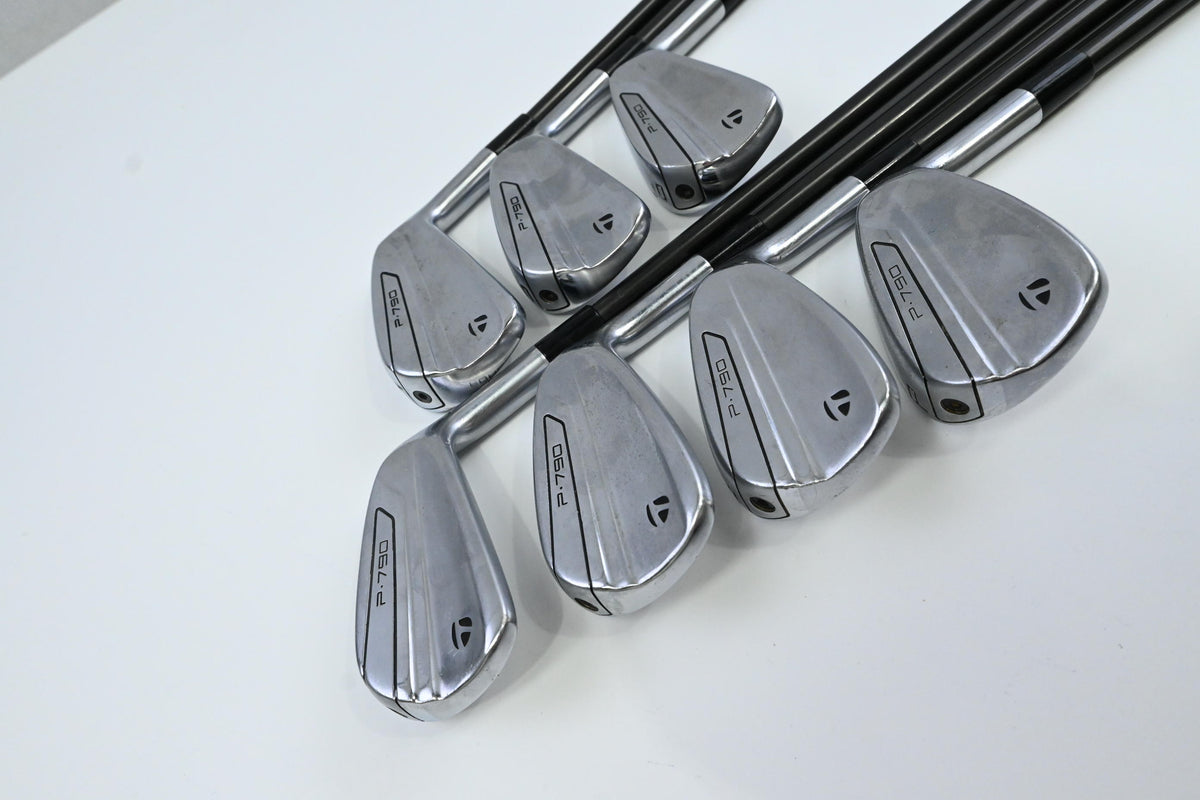Taylormade P790 2019 Irons / 4-PW / Regular Flex Recoil ES Shafts