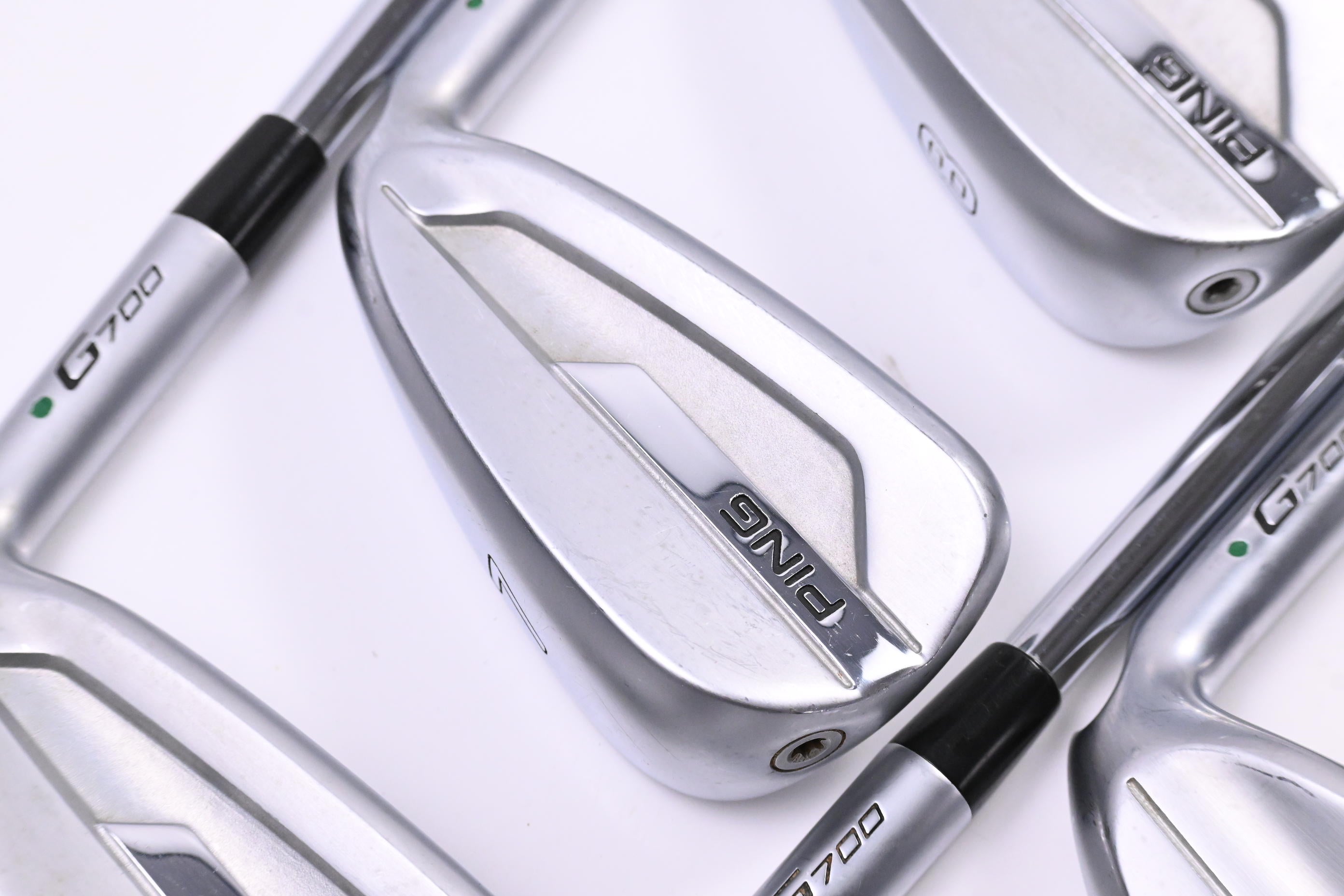 Ping G700 Irons / 6-PW+UW / Green Dot / Regular Flex Dynamic Gold R300 Shafts