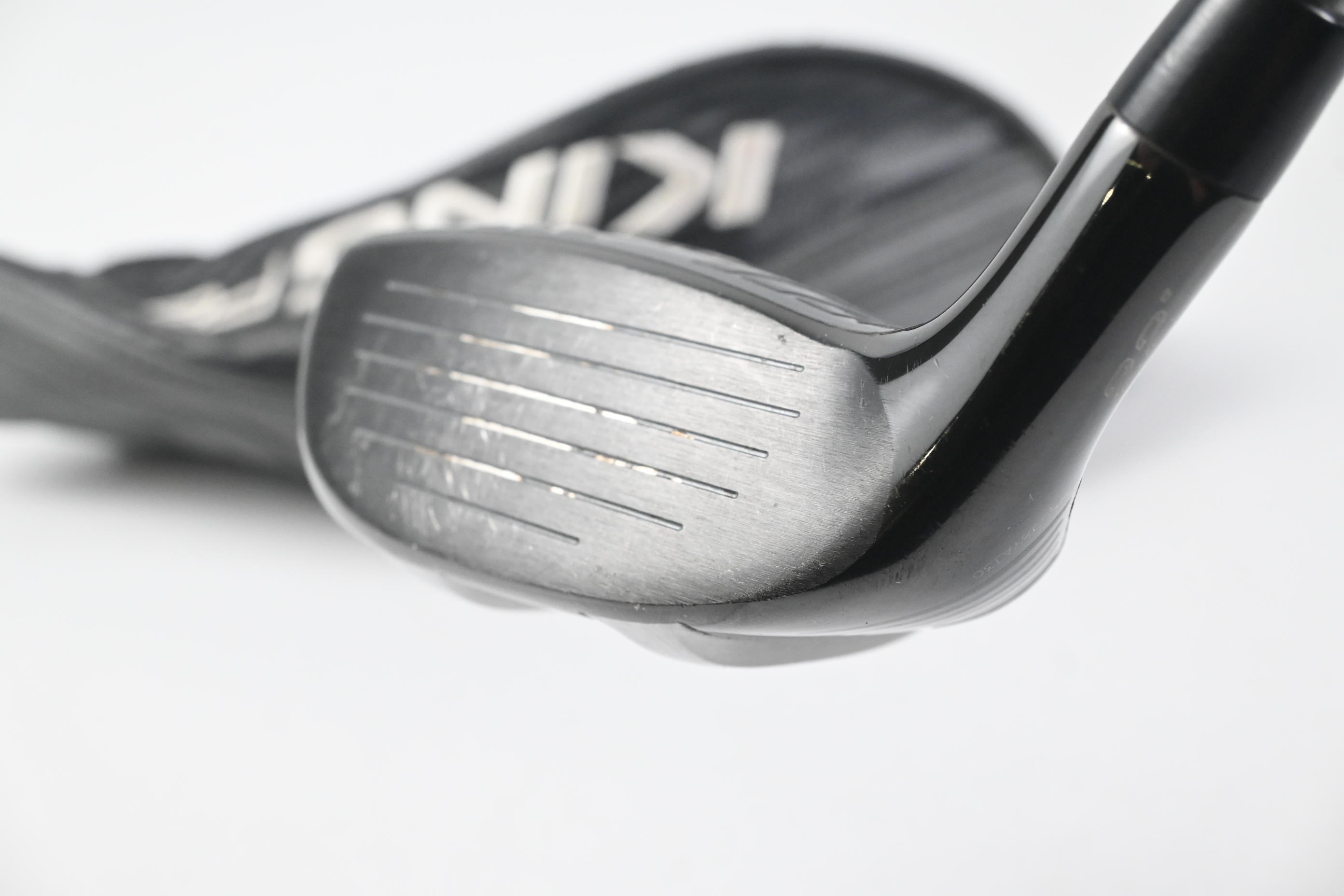 Cobra King F8 #4 Hybrid / 22 Degree / Regular Flex Aldila Rogue Pro 75 Shaft
