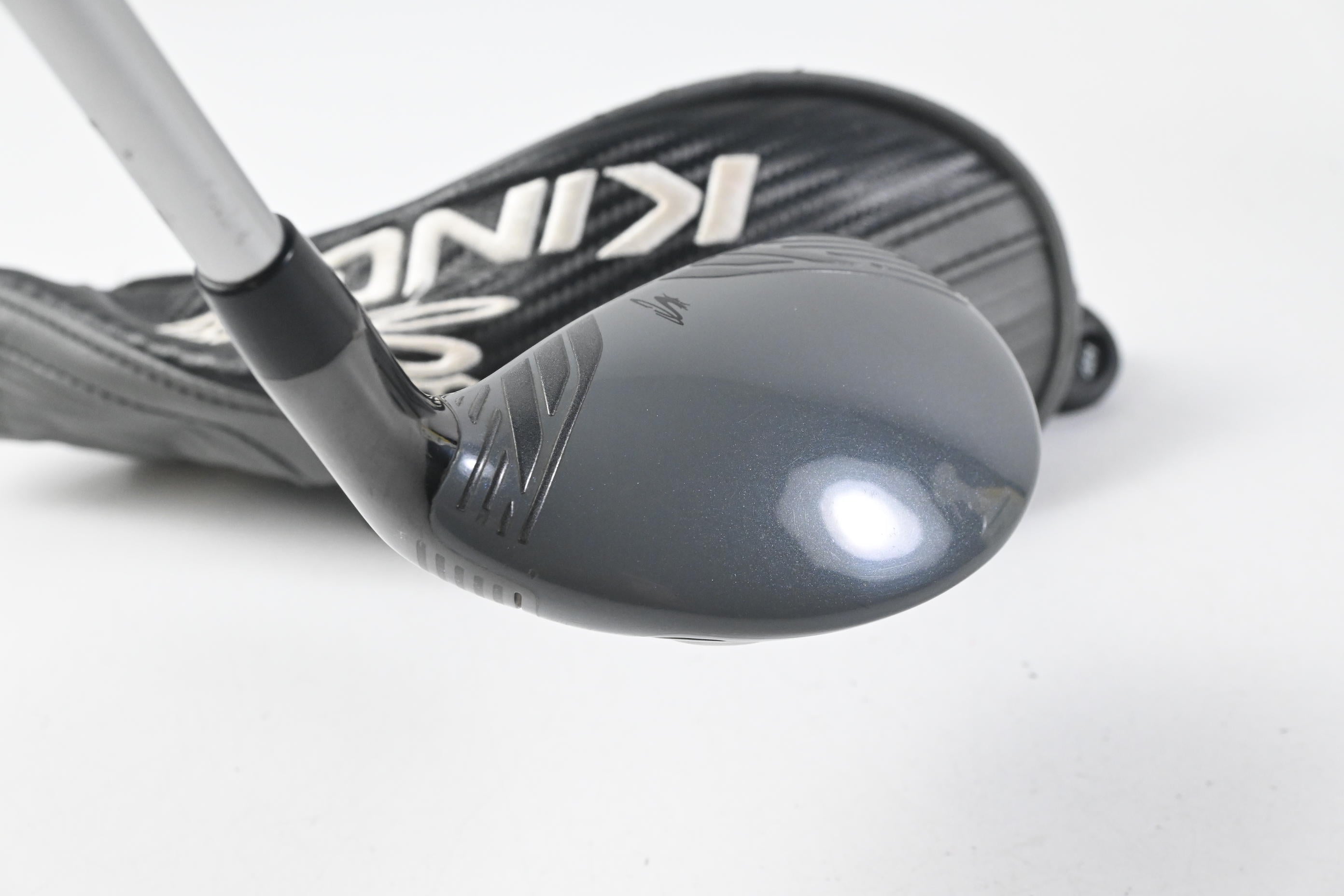 Cobra King F8 #4 Hybrid / 22 Degree / Regular Flex Aldila Rogue Pro 75 Shaft