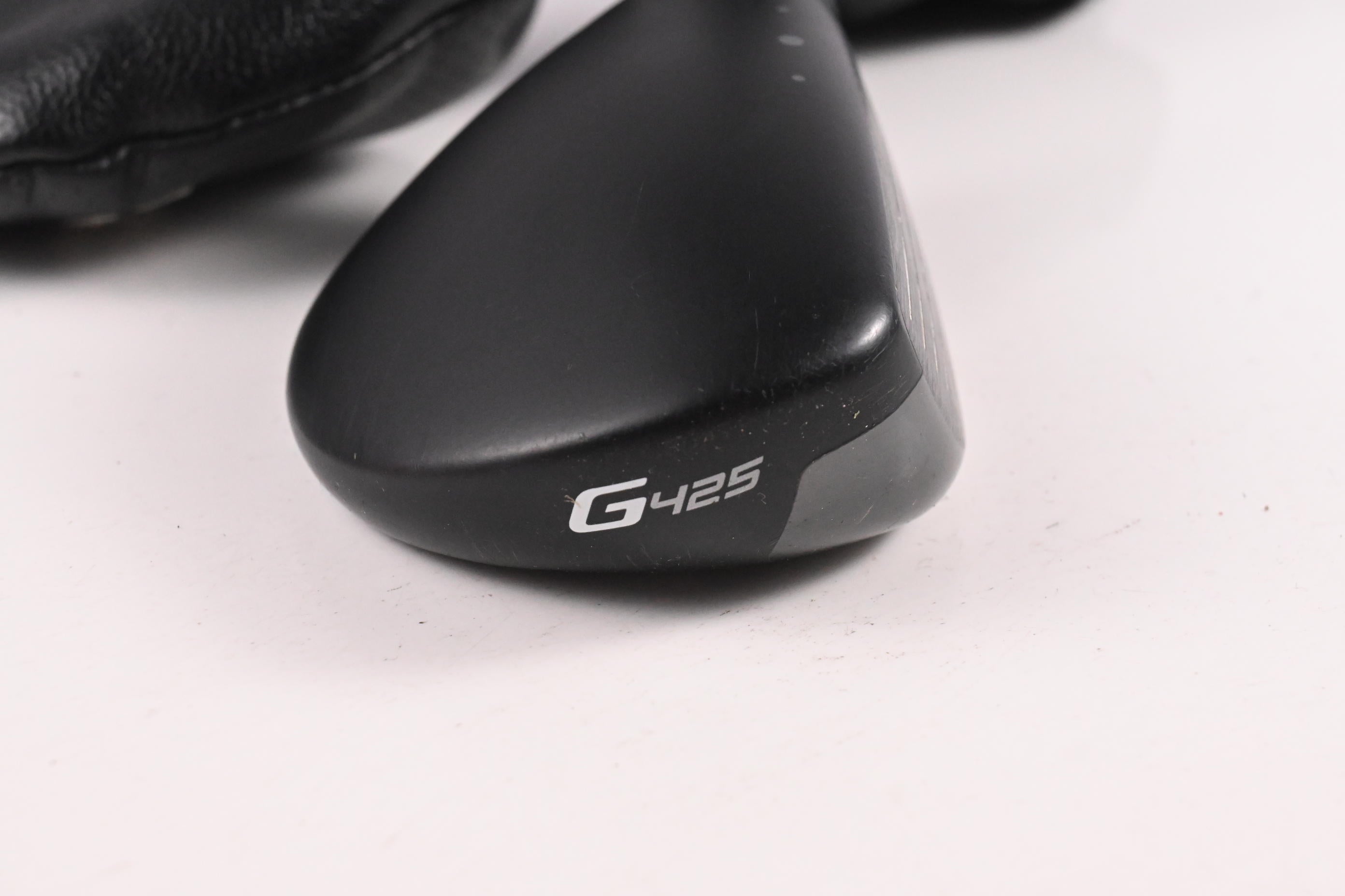 Ping G425 #4 Hybrid / 22 Degree / Regular Flex Ping Alta CB Slate 70 Shaft