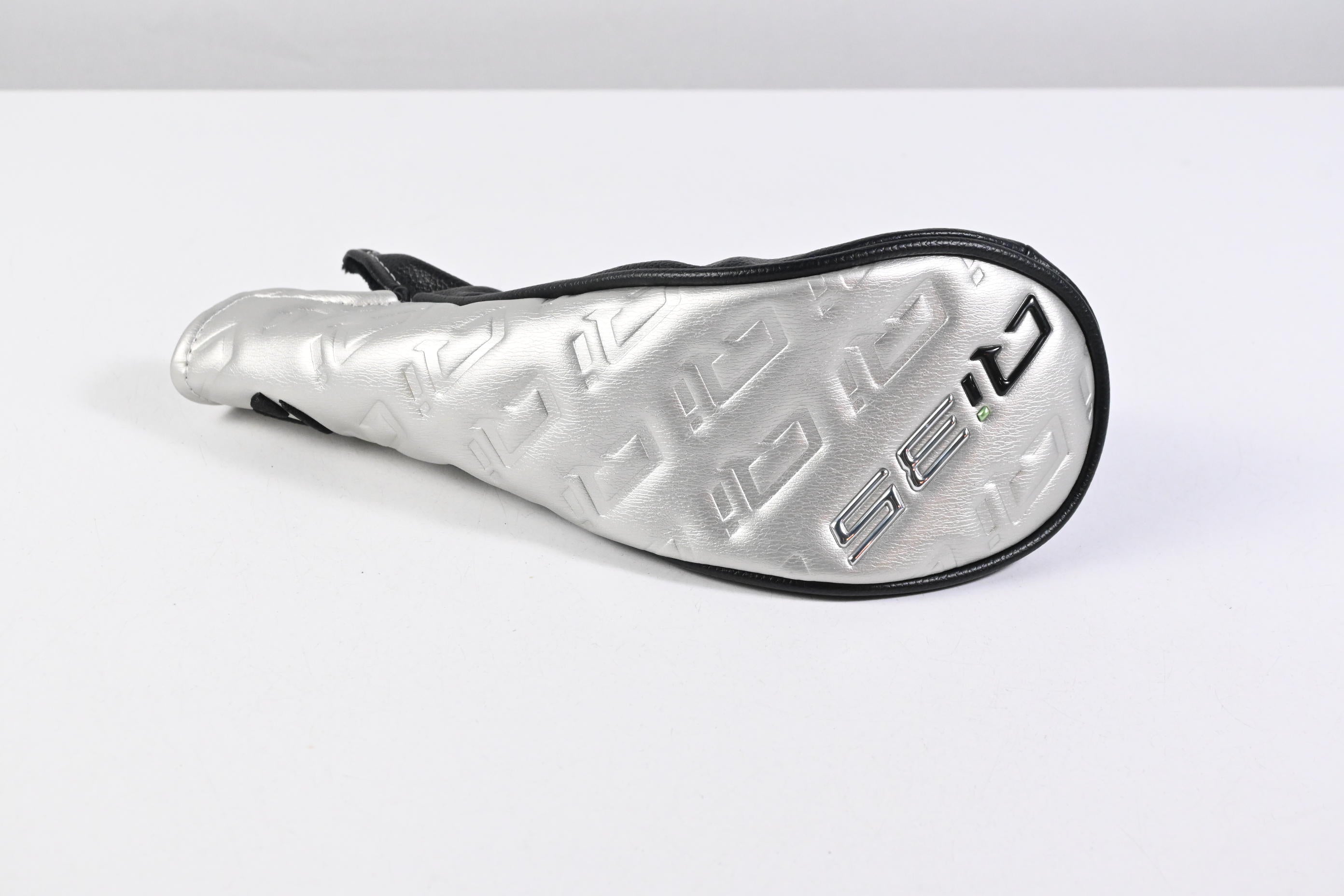 Left Hand Taylormade Qi35 Max Lite #4 Hybrid / 23 Degree / Regular Flex Vanquish