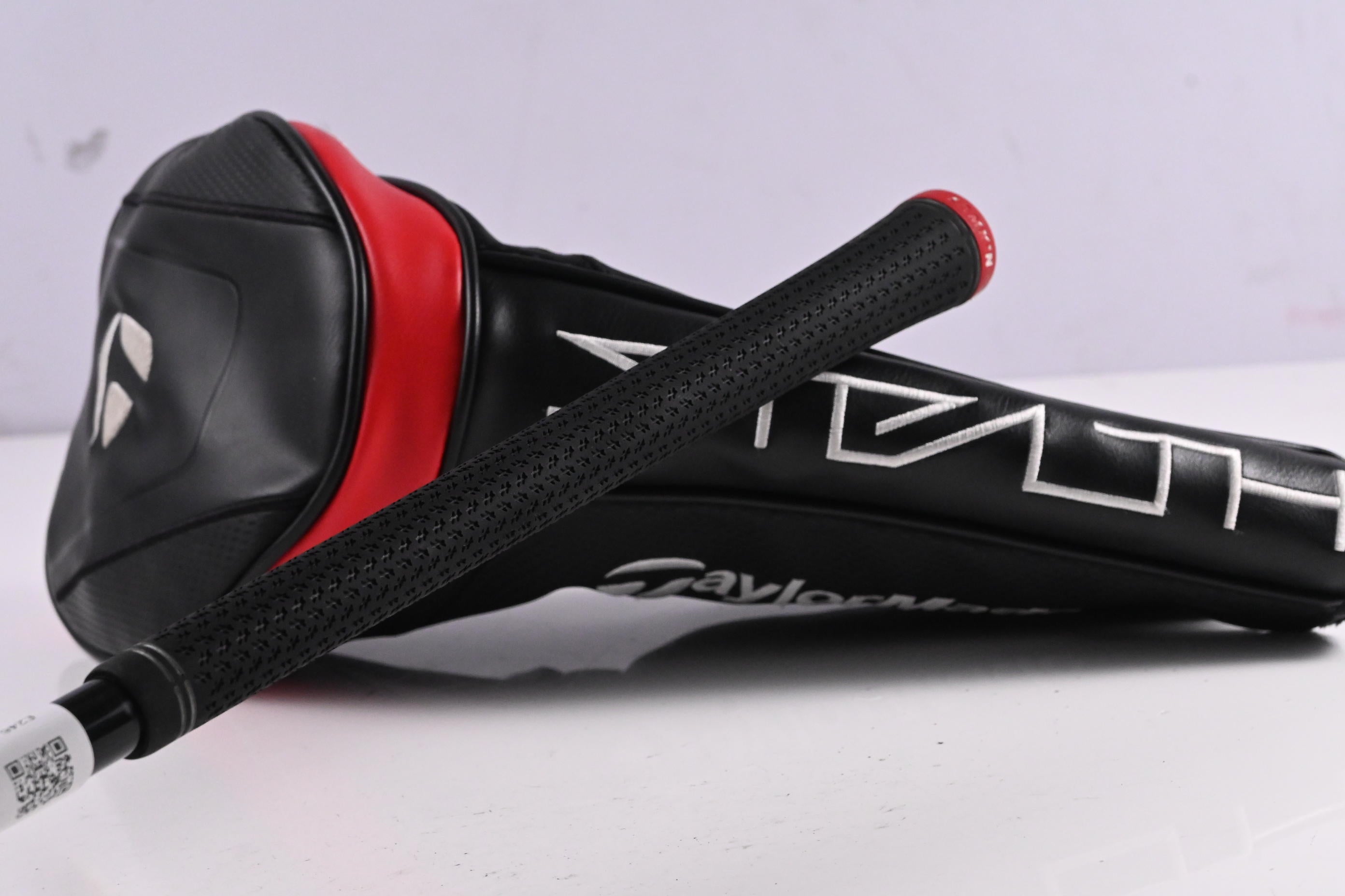 Taylormade Stealth Driver / 9 Degree / Regular Flex Ventus Red 5 Shaft