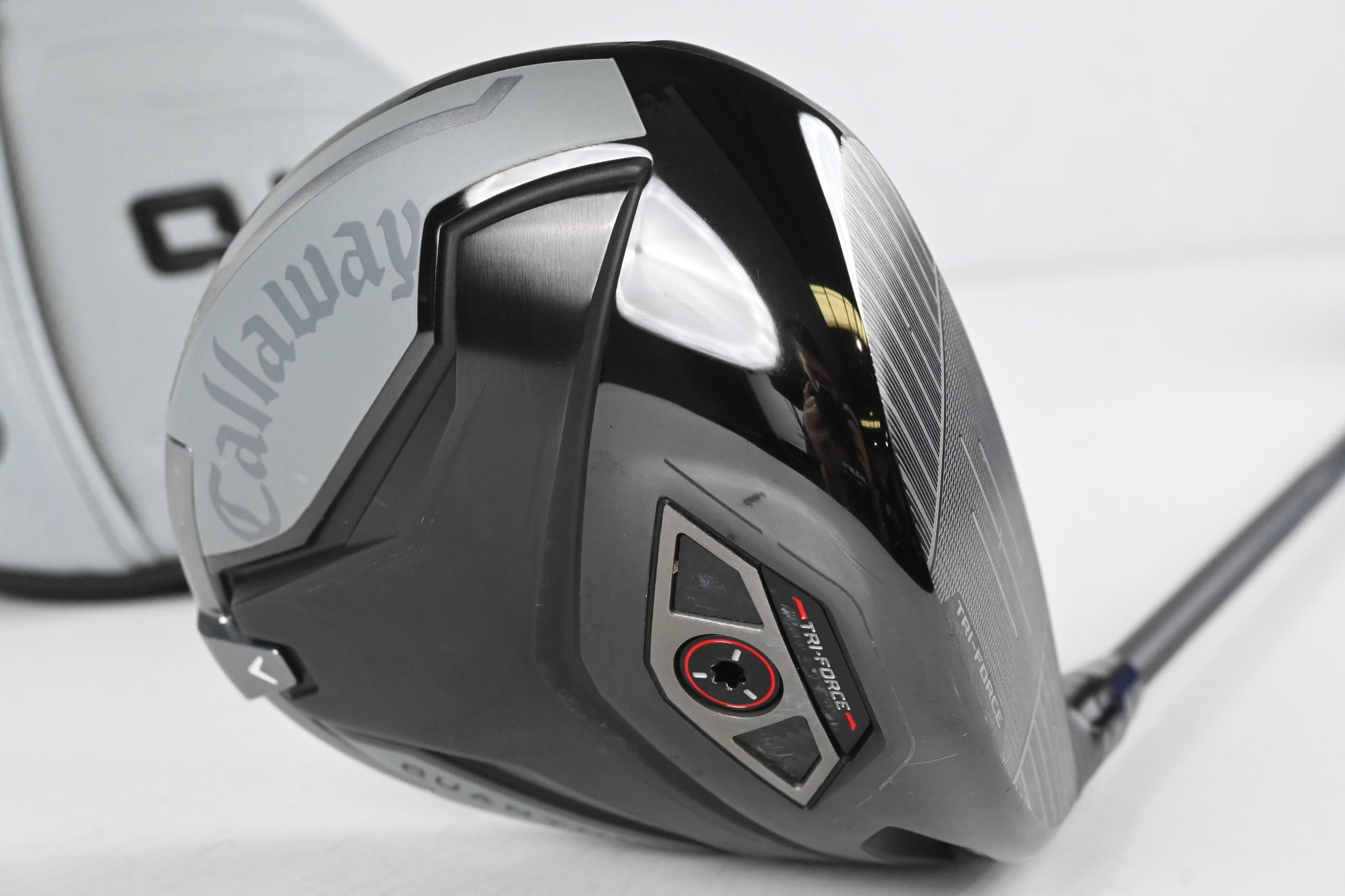 Callaway Quantum Max Driver / 10.5 Degree / Regular Flex Vanquish 4 Shaft