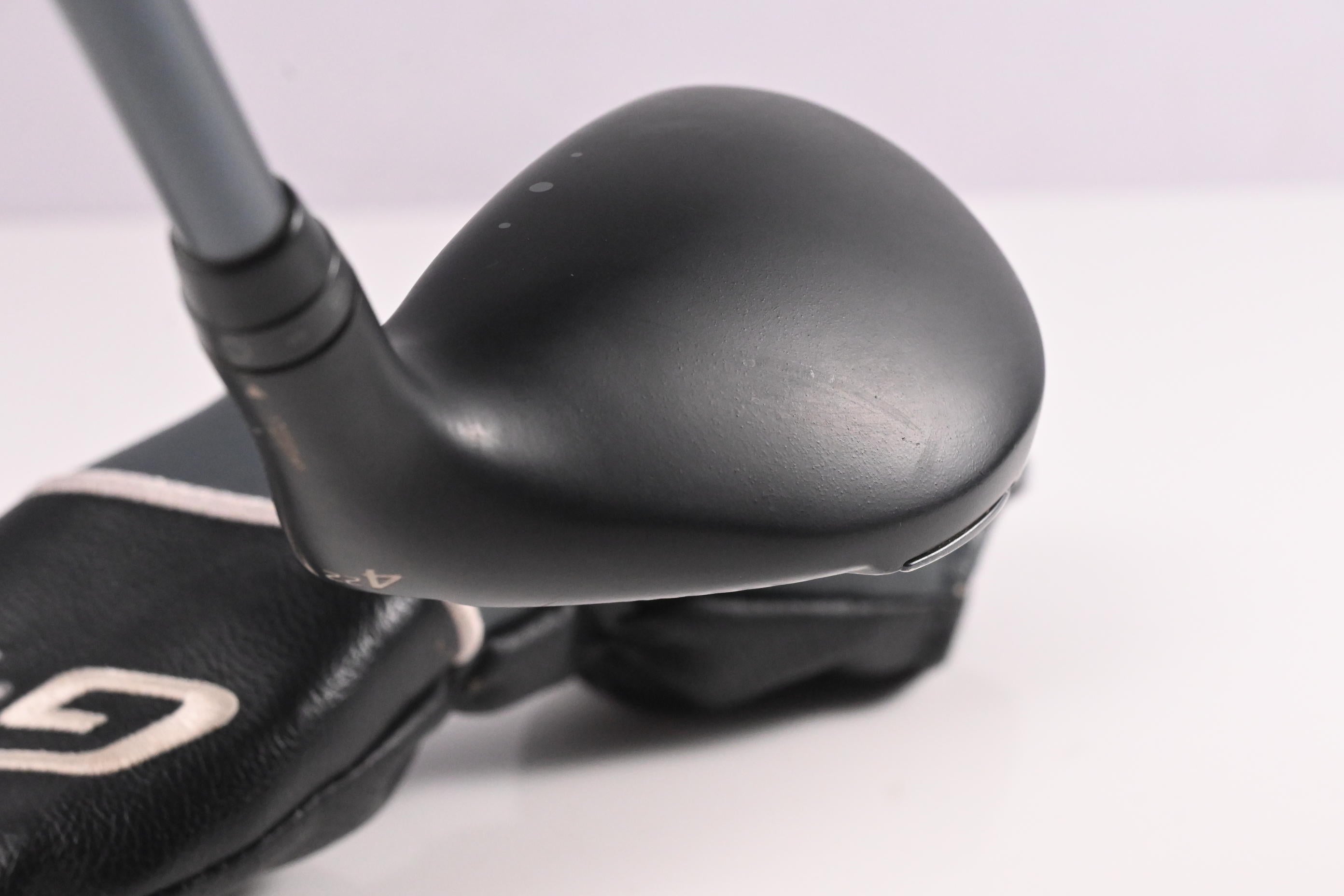 Ping G425 #4 Hybrid / 22 Degree / Regular Flex Ping Alta CB Slate 70 Shaft