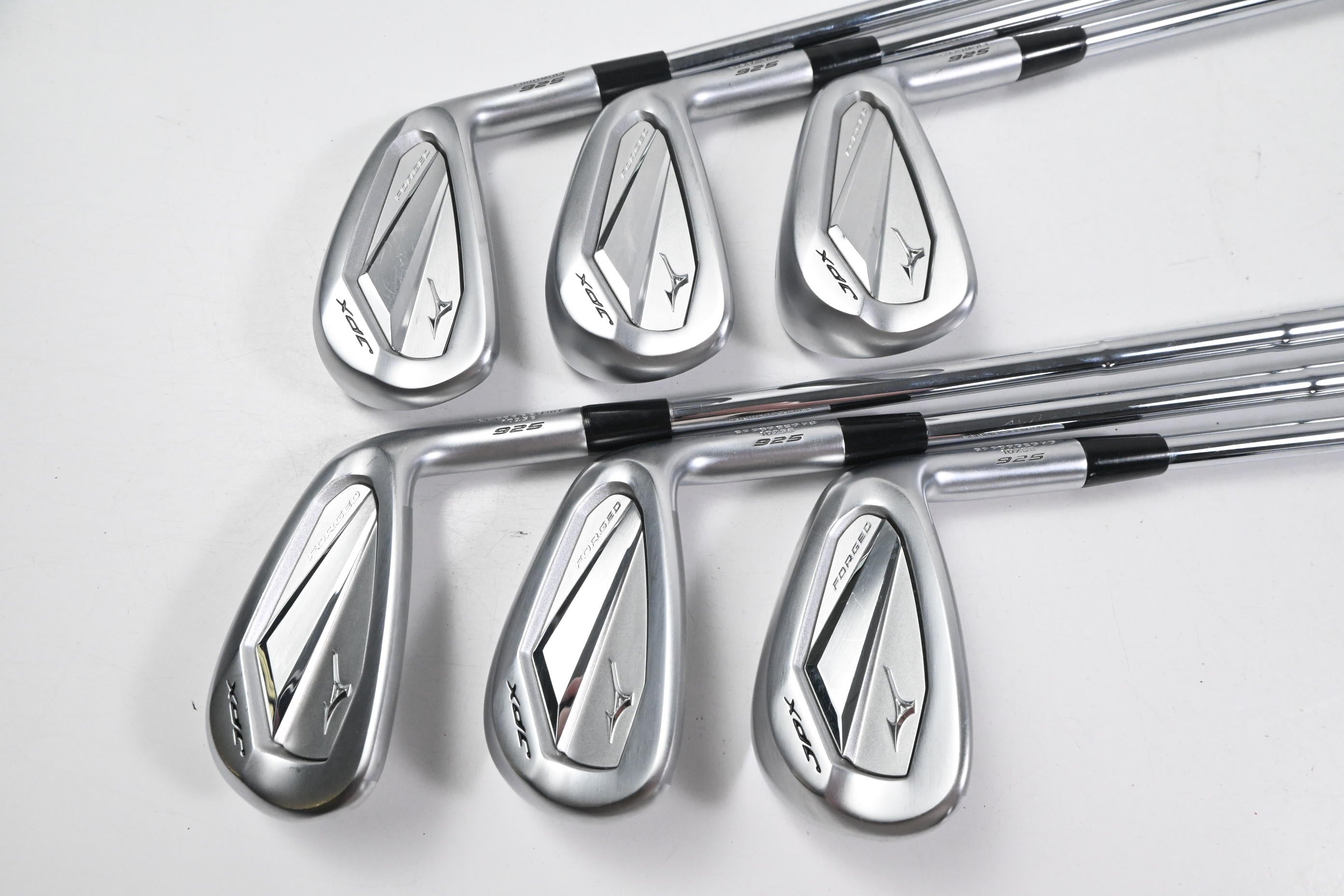 Mizuno JPX 925 Forged Irons / 5-PW / Stiff Flex Dynamic Gold S300 MID 115 Shafts