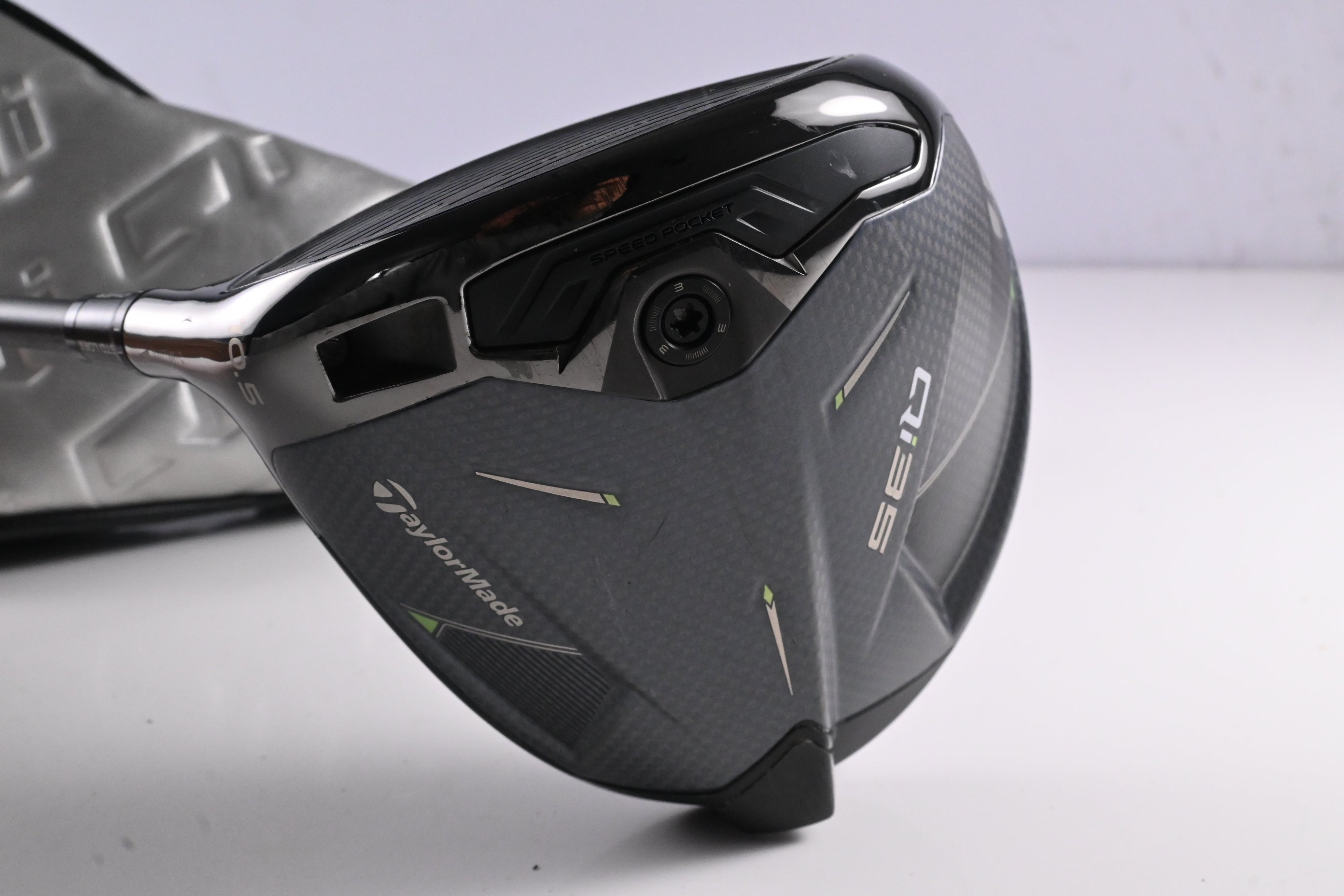Left Hand Taylormade Qi35 Driver / 10.5 Degree / Regular Flex Ventus Blue 5