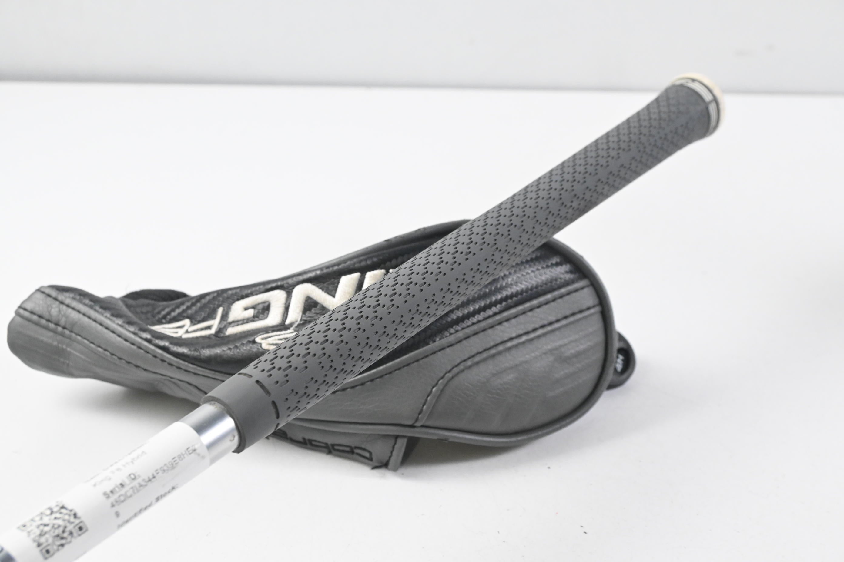 Cobra King F8 #4 Hybrid / 22 Degree / Regular Flex Aldila Rogue Pro 75 Shaft
