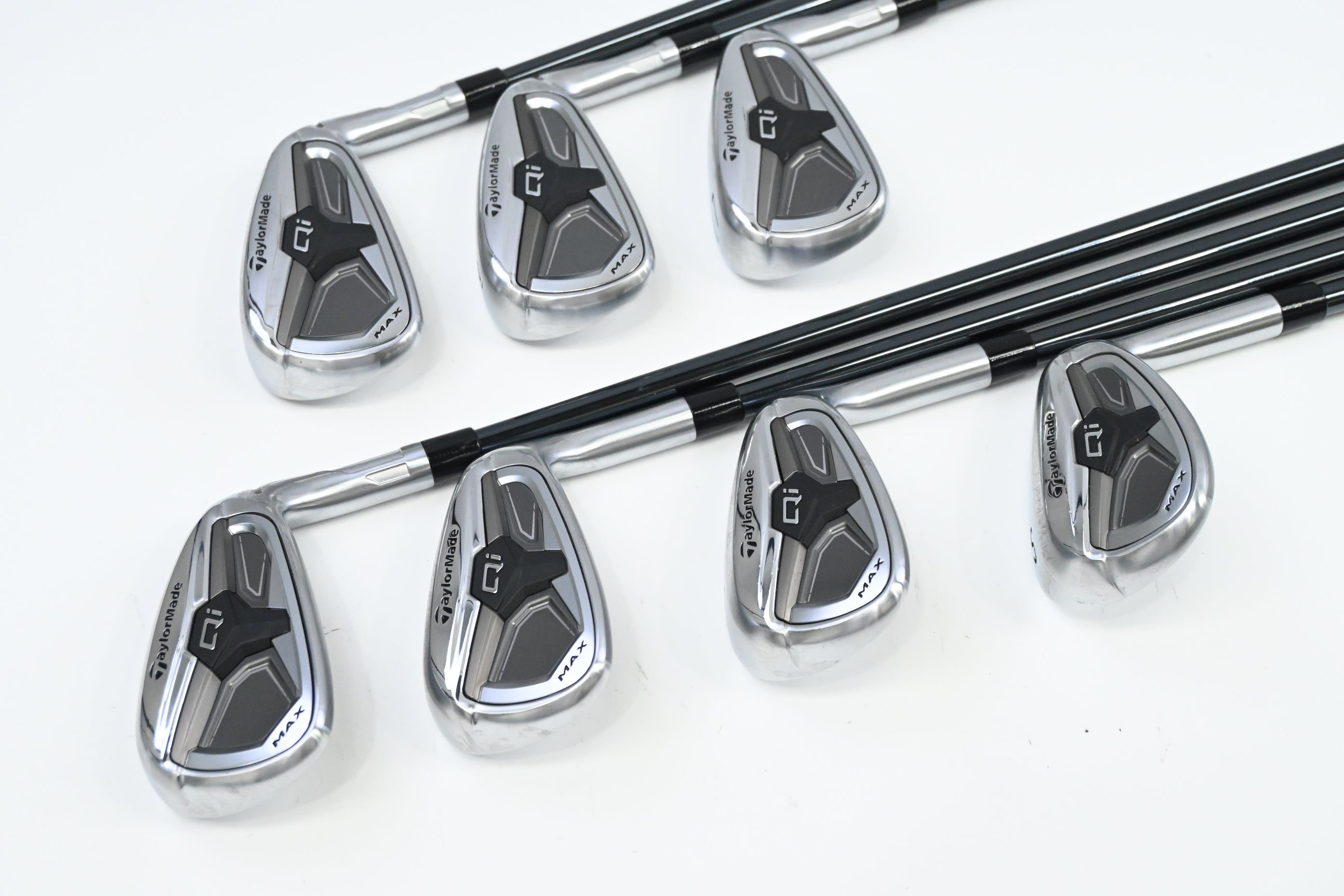Taylormade Qi Max Irons / 5-PW+SW / Senior Flex UST Recoil Dart ESX 60 Shafts