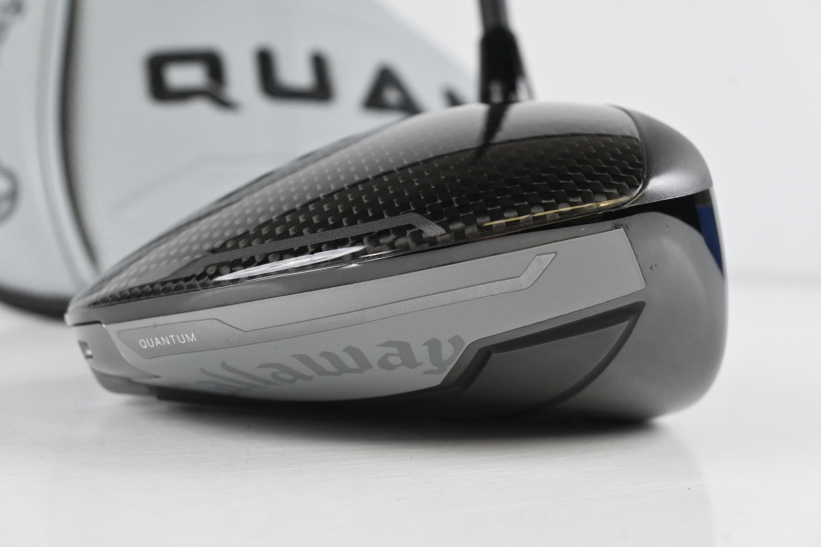 Callaway Quantum Max Driver / 10.5 Degree / Regular Flex Vanquish 4 Shaft