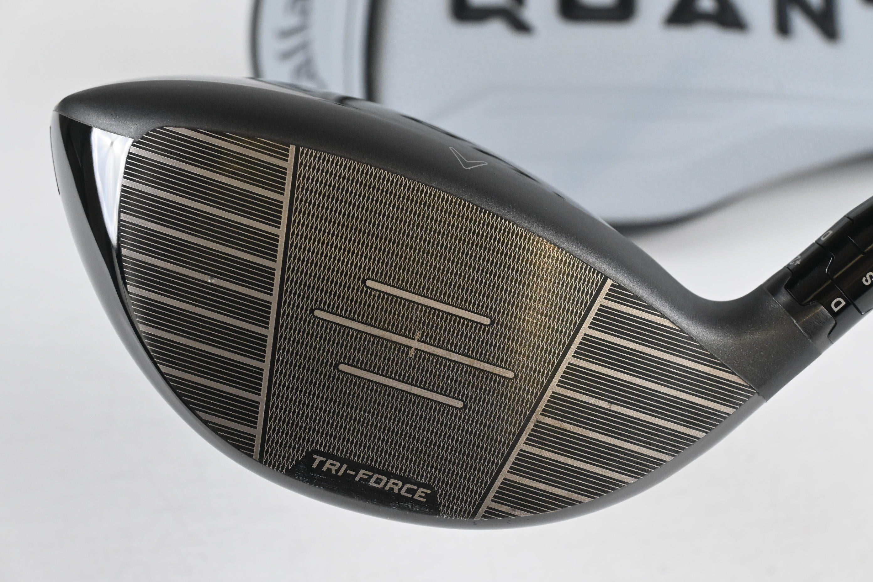 Callaway Quantum Max Driver / 10.5 Degree / Regular Flex Vanquish 4 Shaft