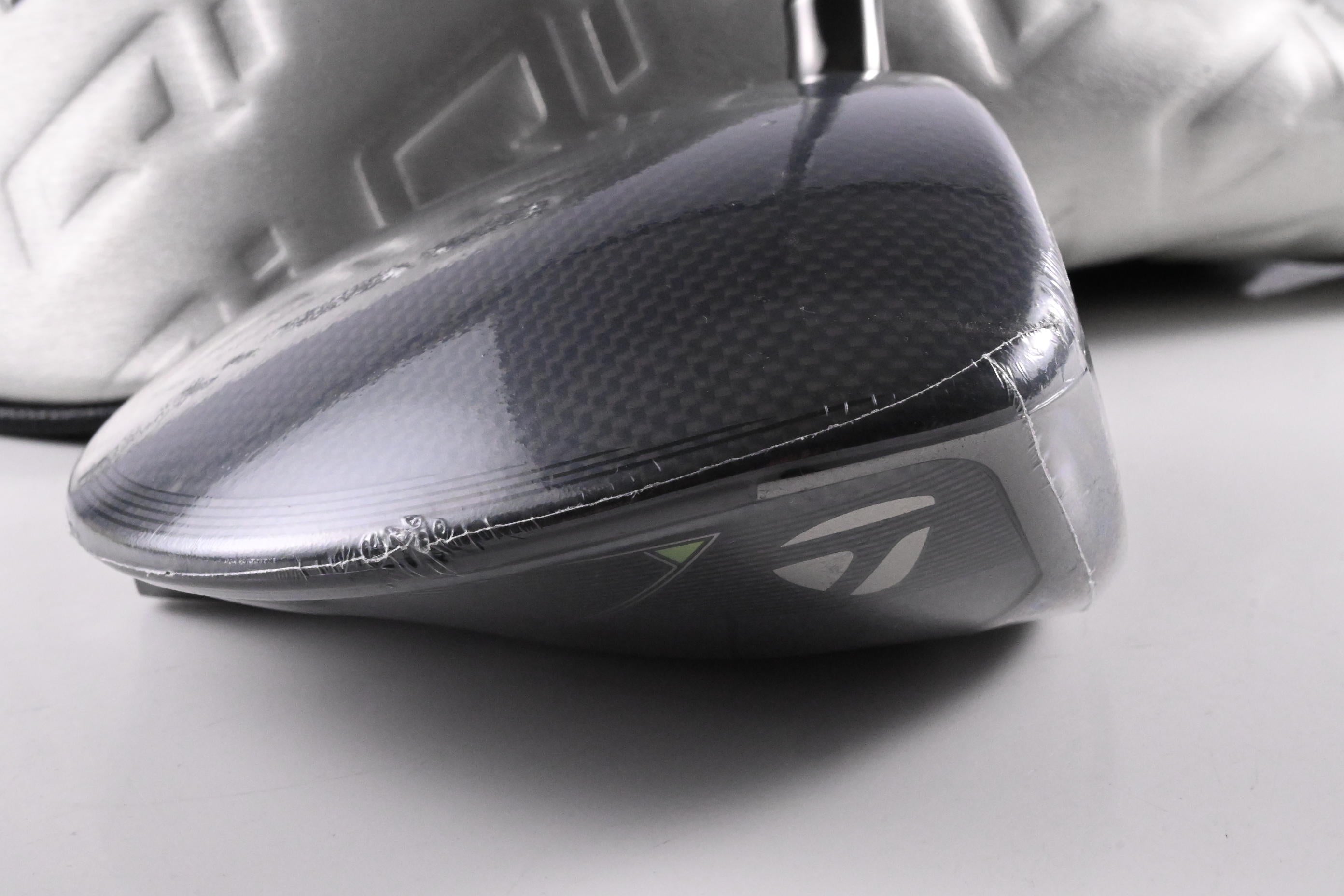 Taylormade Qi35 Driver / 12 Degree / Regular Flex Fujikura Air Speeder 50 Shaft