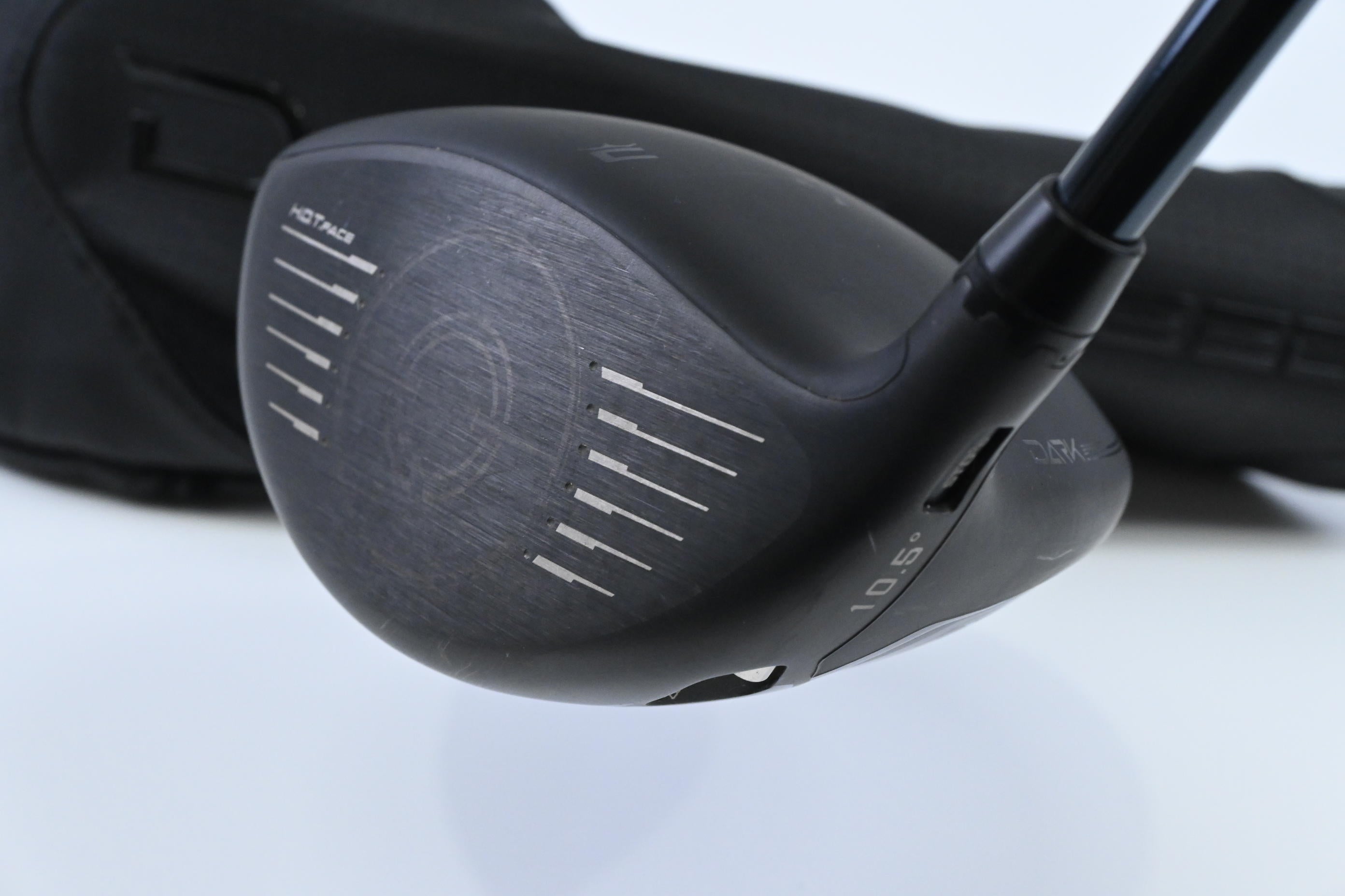 Cobra Darkspeed X Driver / 10.5 Degree / Stiff Flex UST Lin-Q M40X White 6 Shaft
