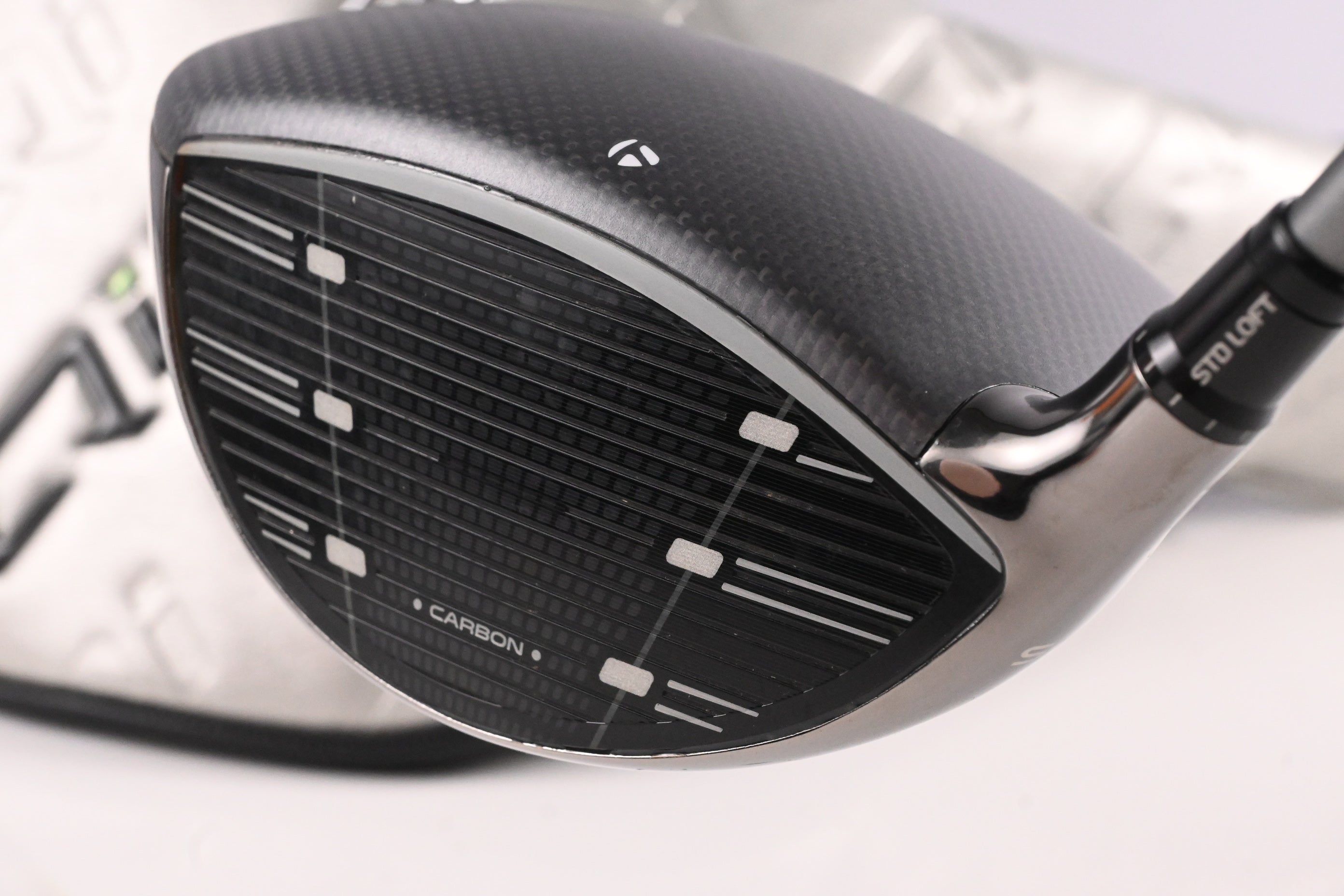 Taylormade Qi35 Driver / 10.5 Degree / Regular Flex Fujikura Air Speeder 50
