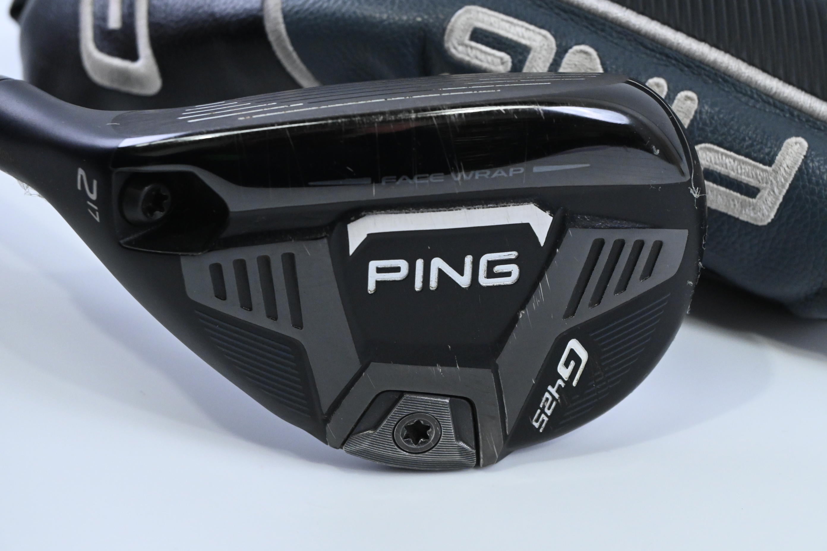 Left Hand Ping G425 #2 Hybrid / 17 Degree / TX Flex Aldila Rogue Black 95 Shaft